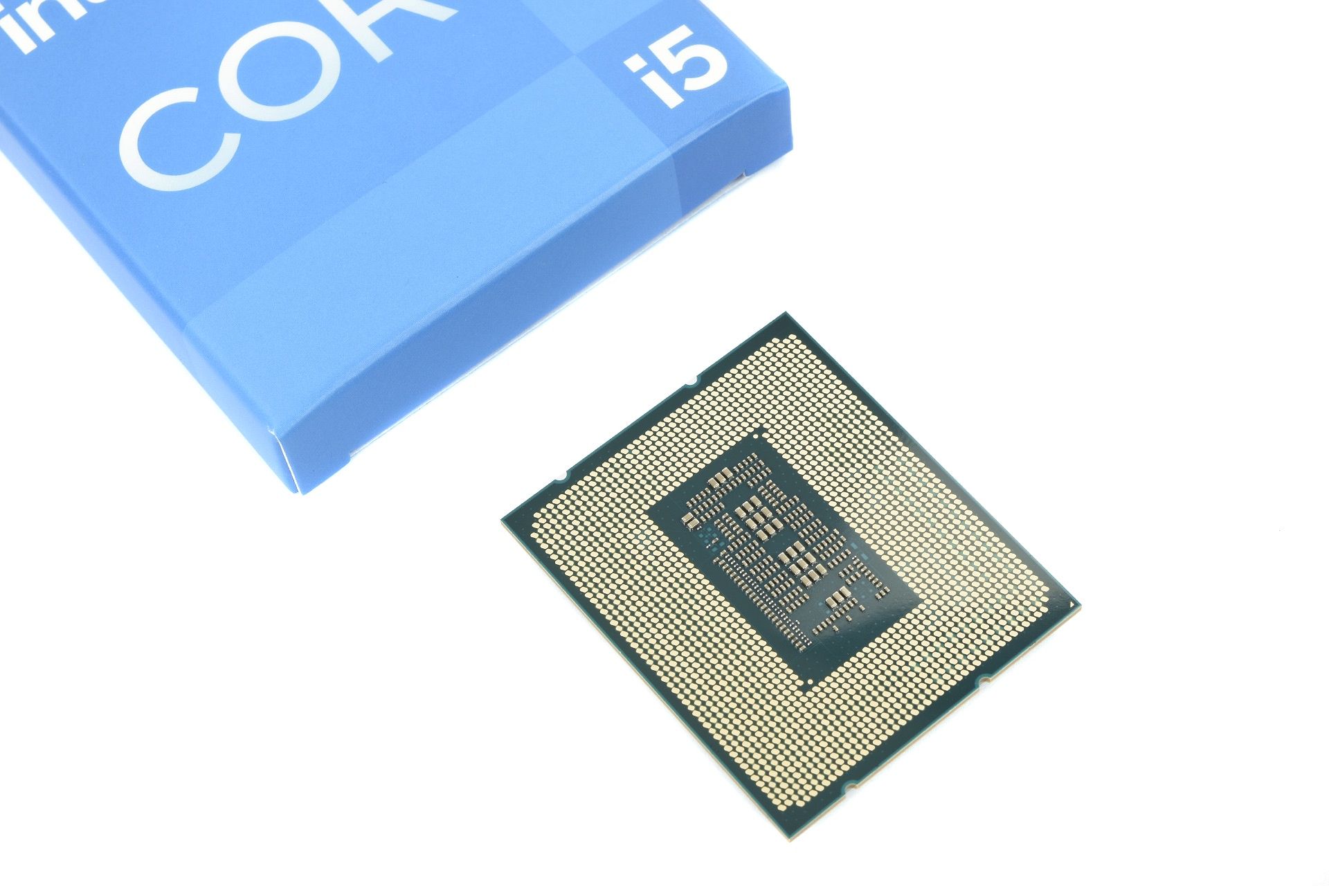 Intel Core i5-12600K