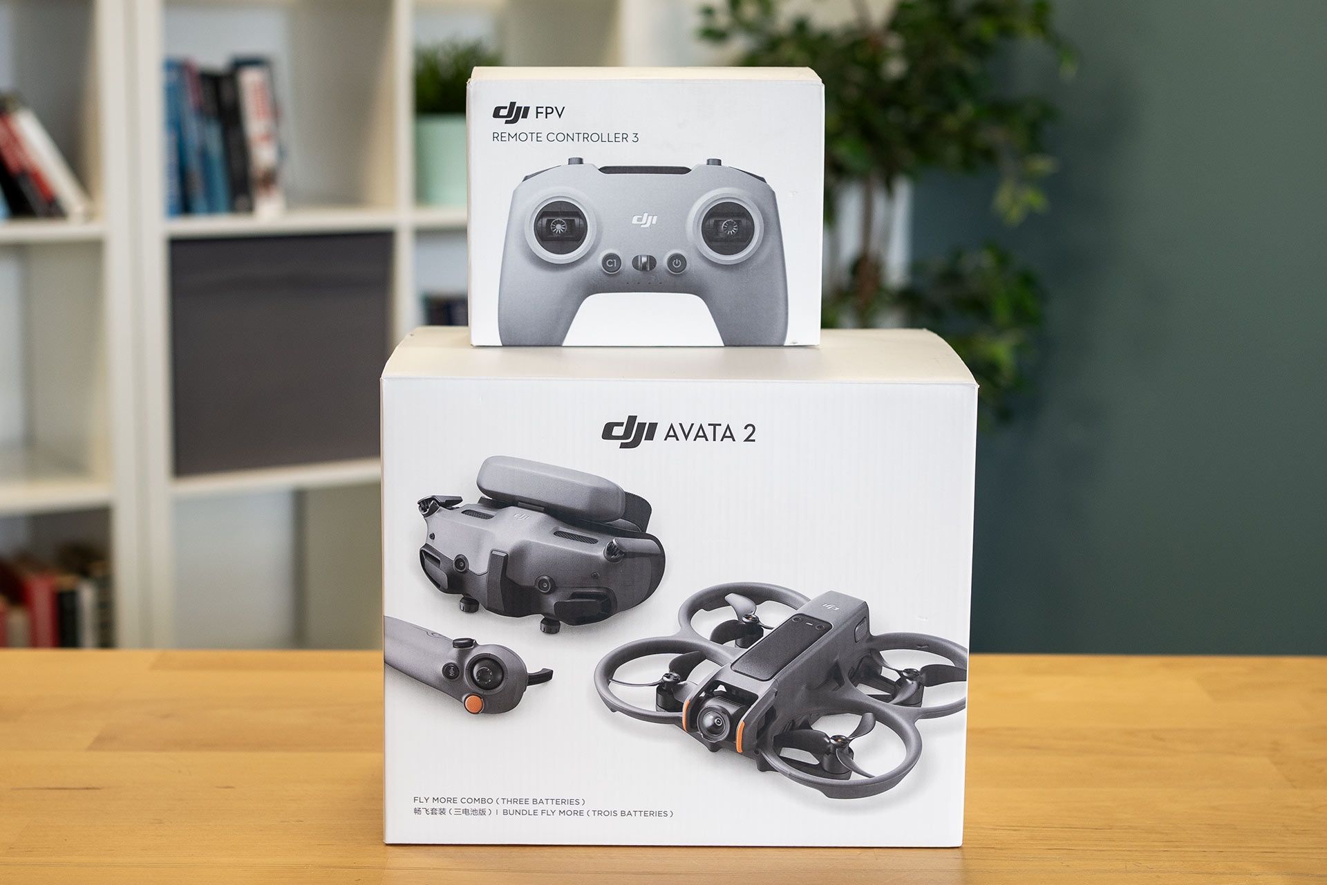 Dji Avata 2 - zestaw Fly More Combo + kontroler
