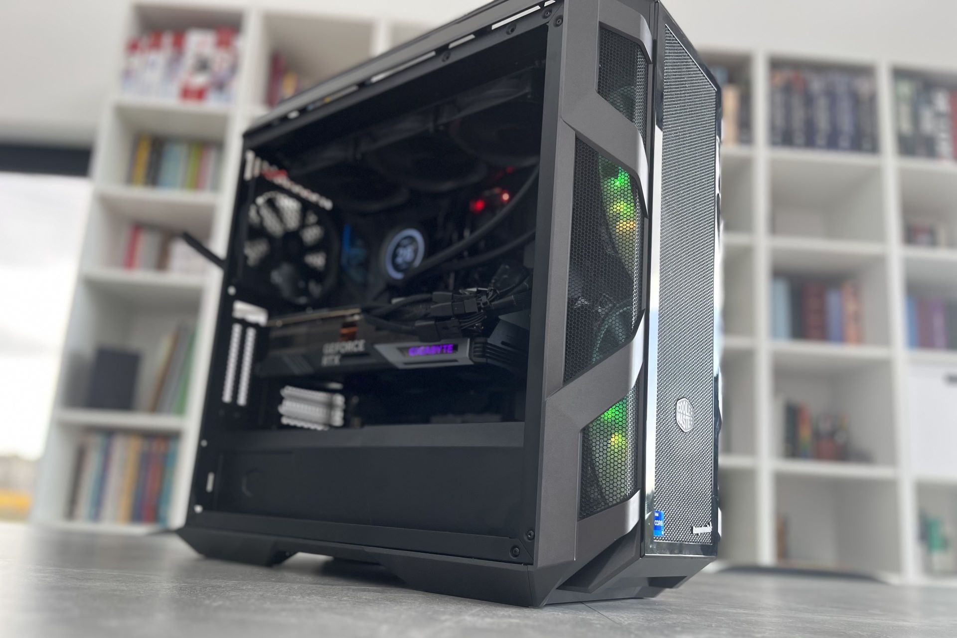 NVIDIA GeForce RTX 4090 Founders Edition - platforma testowa