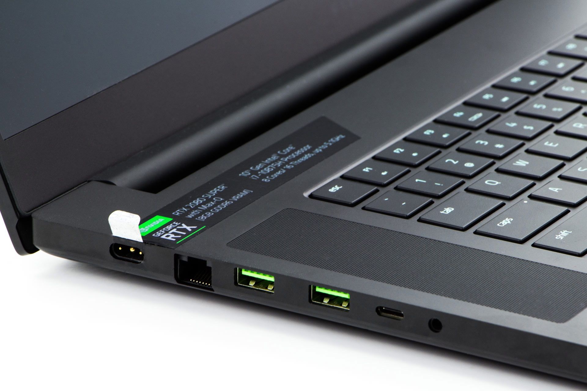 Razer Blade Pro 17 2020 - porty po lewej stronie