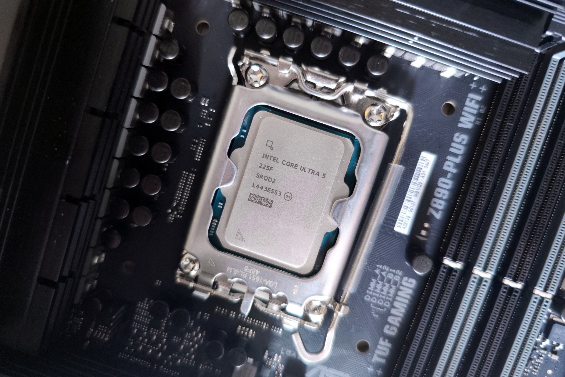 Intel Core Ultra 5 225F
