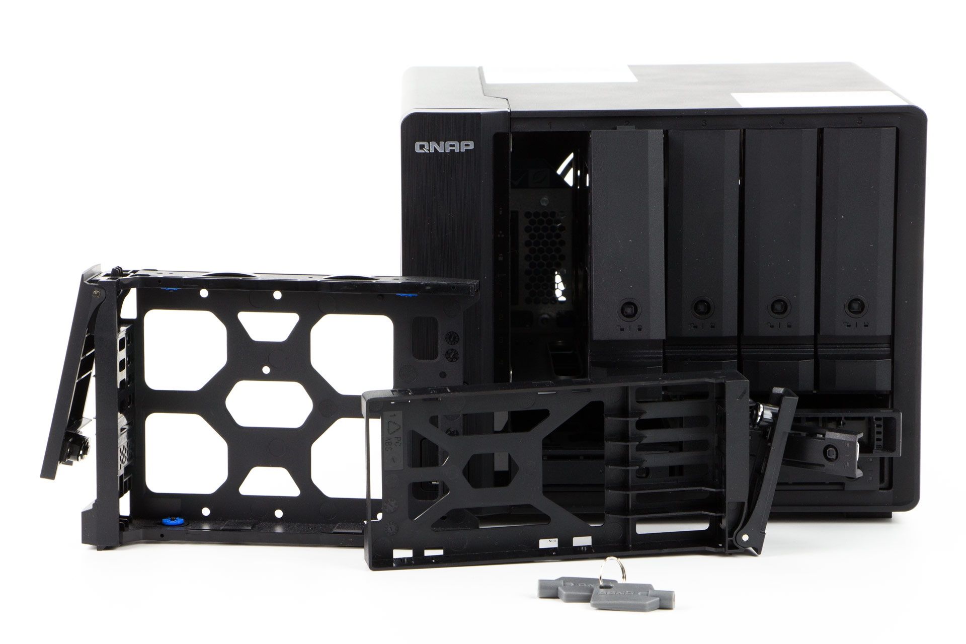 QNAP TS-h973AX - kieszenie na dyski