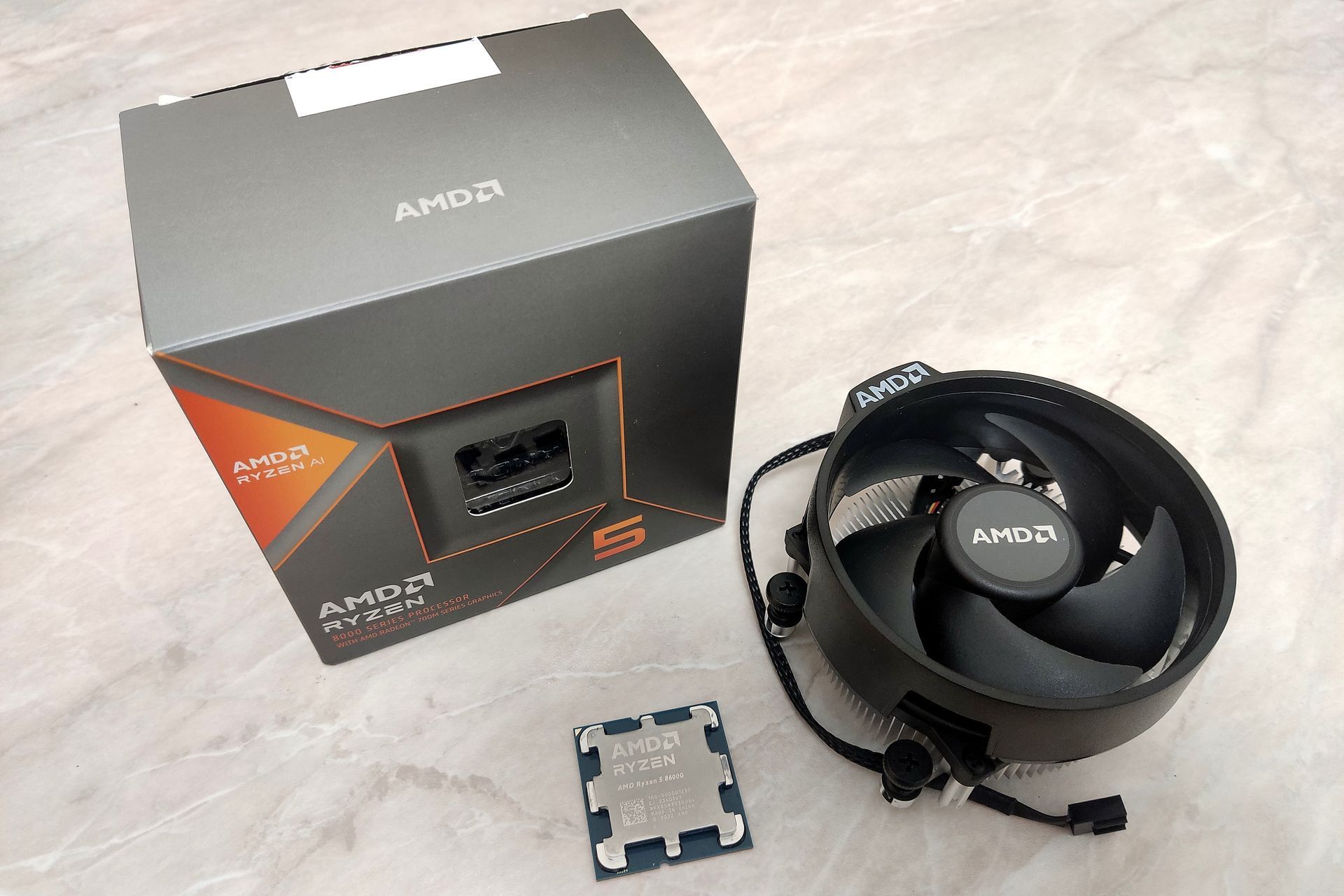 AMD Ryzen 5 8600G