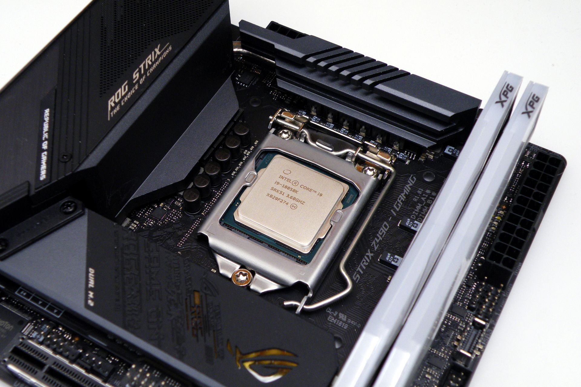Intel Core i9-10850K