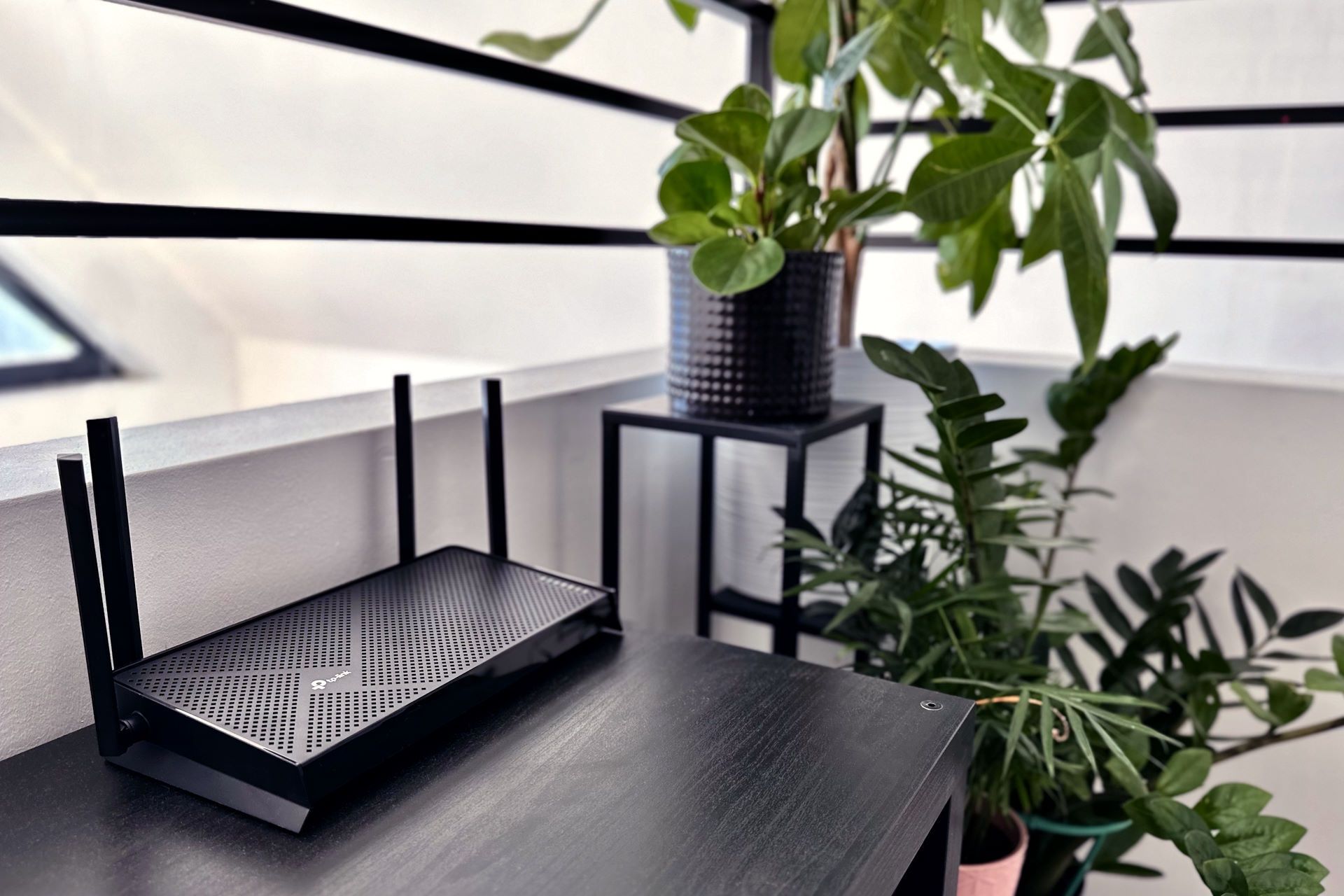 TP-Link Archer BE230 - na regale
