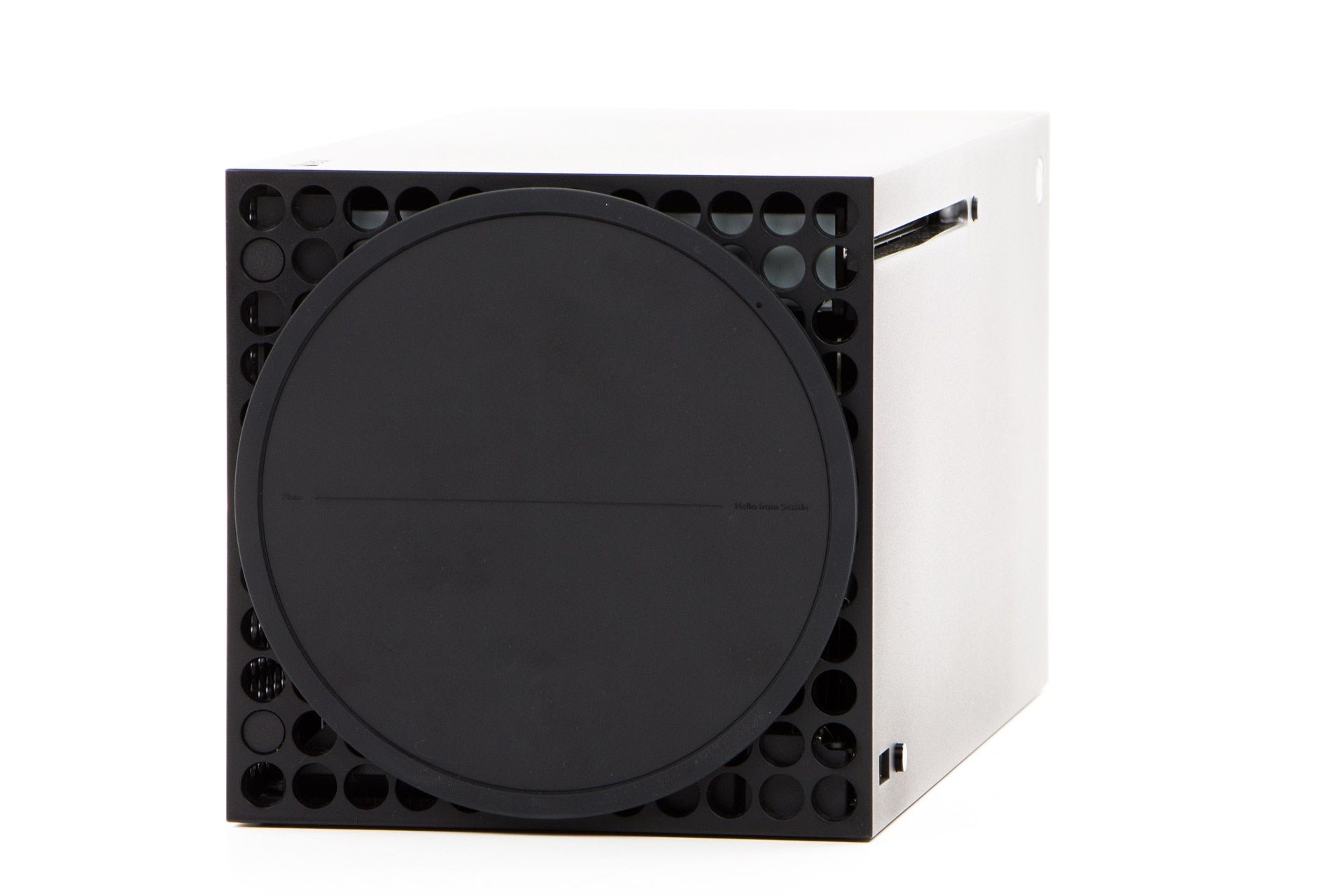 Xbox Series X - podstawka i elementy systemu chłodzącego