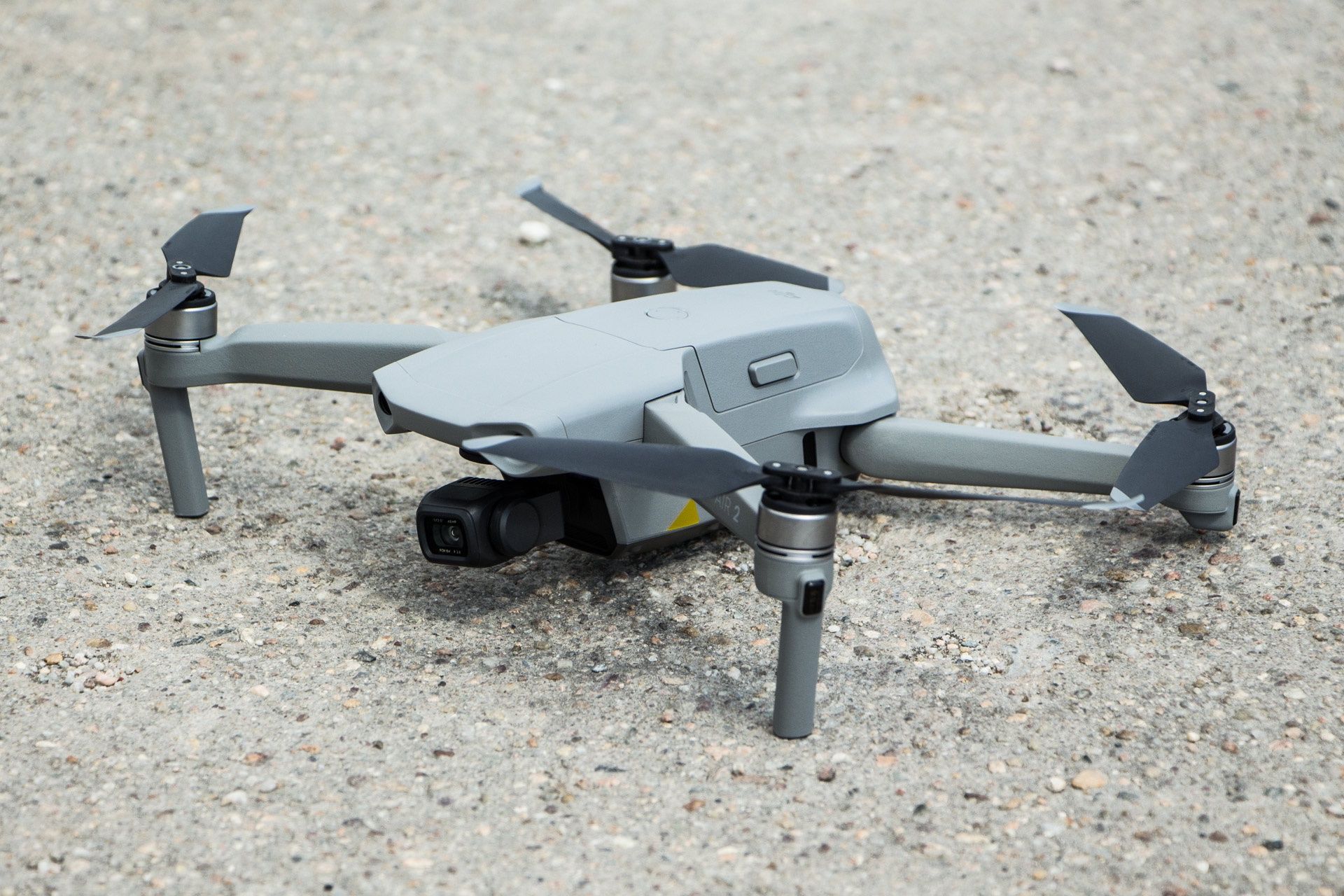 Dji Mavic Air 2 - mocowanie śmigieł