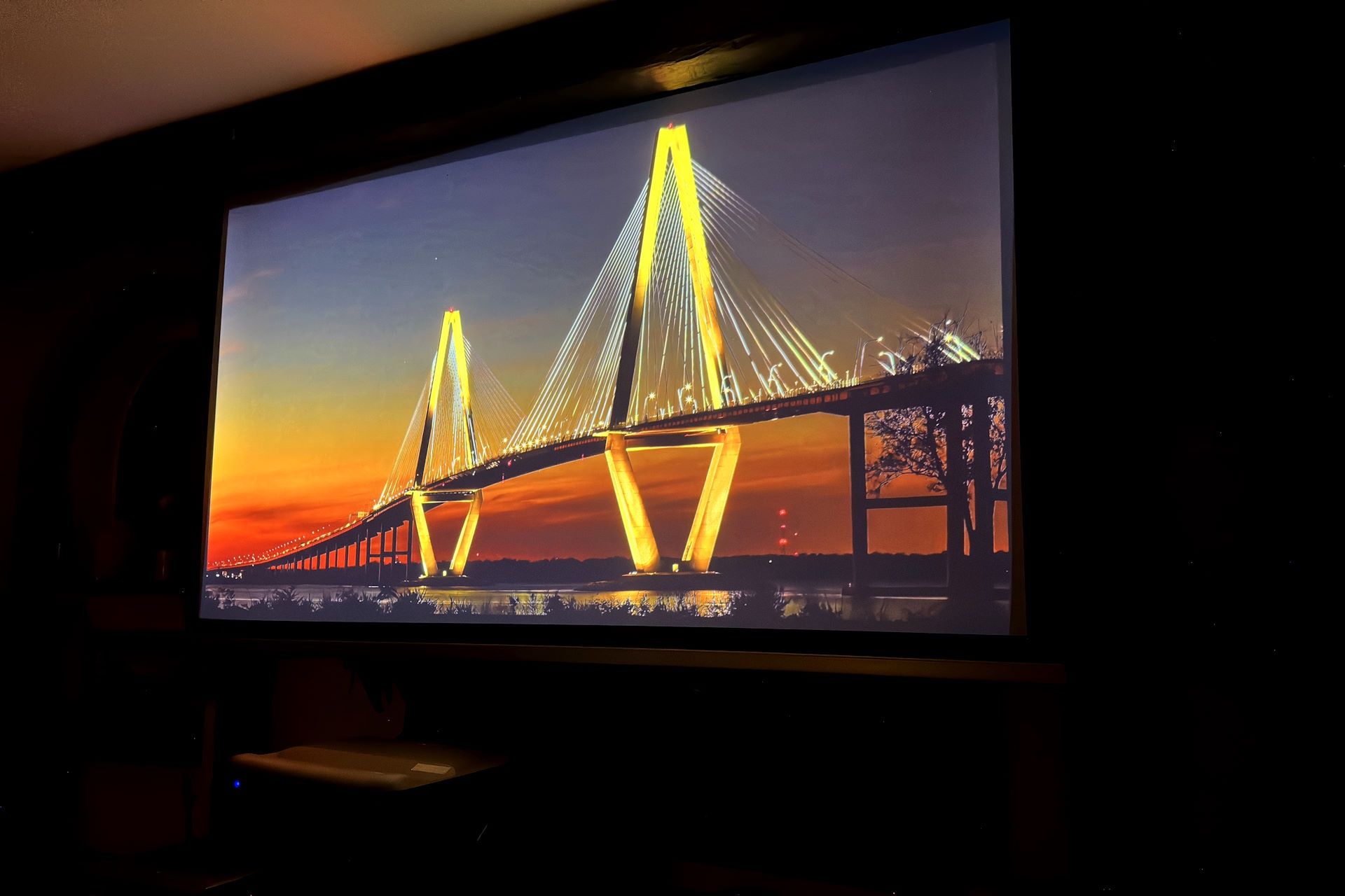 EPSON EH-LS650B - wrażenia z użytkowania 1