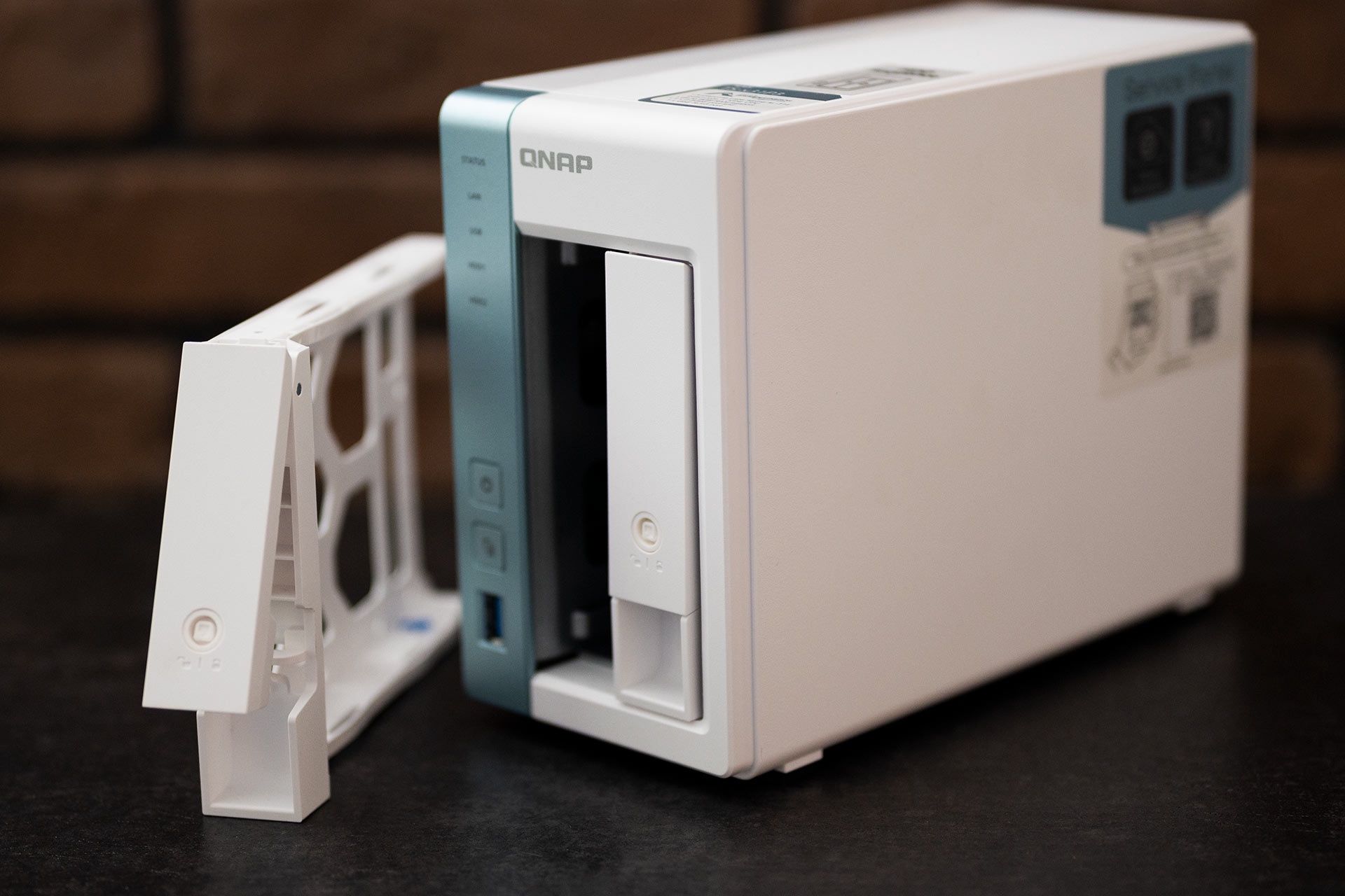 QNAP TS-231P3 - ramki na dyski