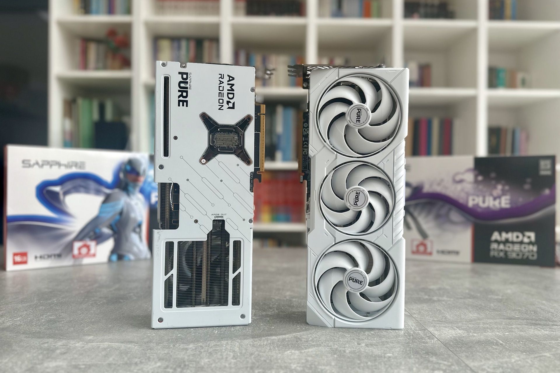 Sapphire Radeon RX 9070 XT - identyczne