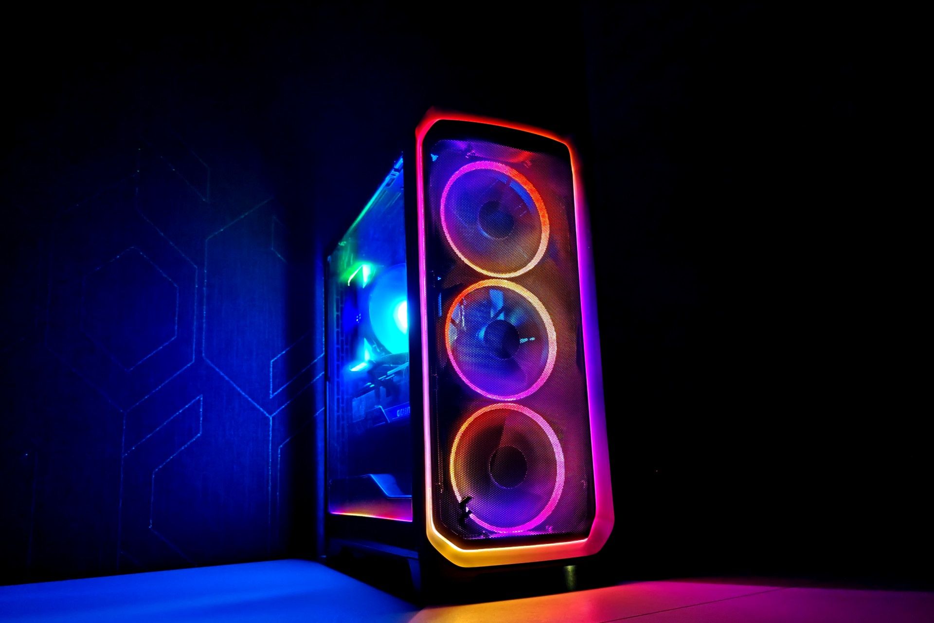 Fractal Meshify 3 - podświetlenie LED