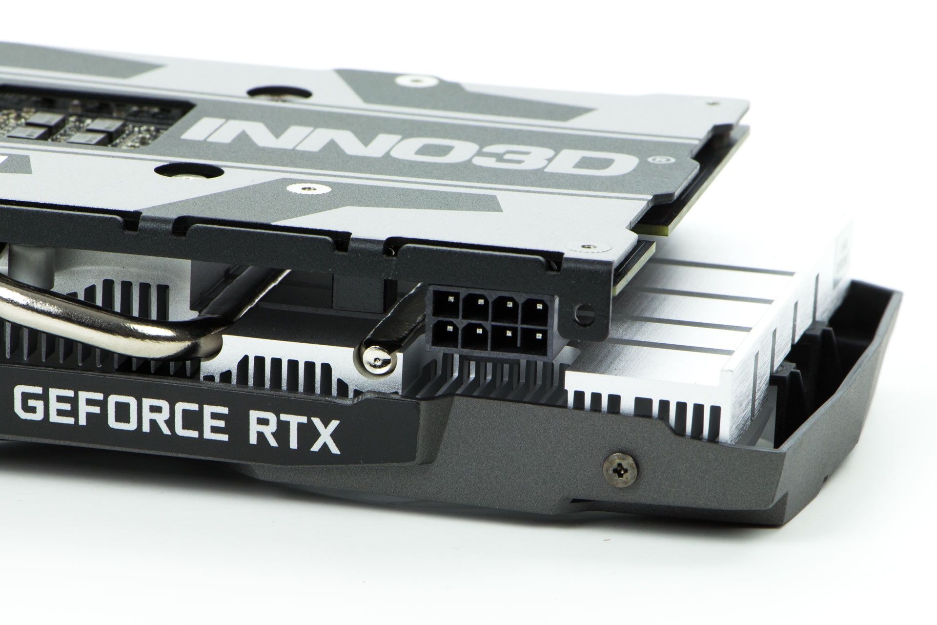 Inno3D GeForce RTX 2060 Twin X2 OC RGB - zasilanie