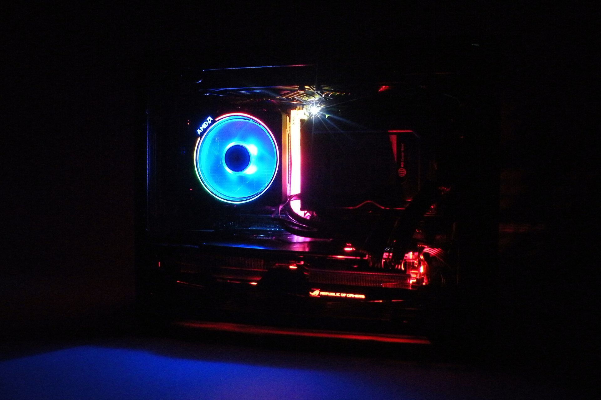 Cooler Master MasteBox NR200P - montaż podzespołów