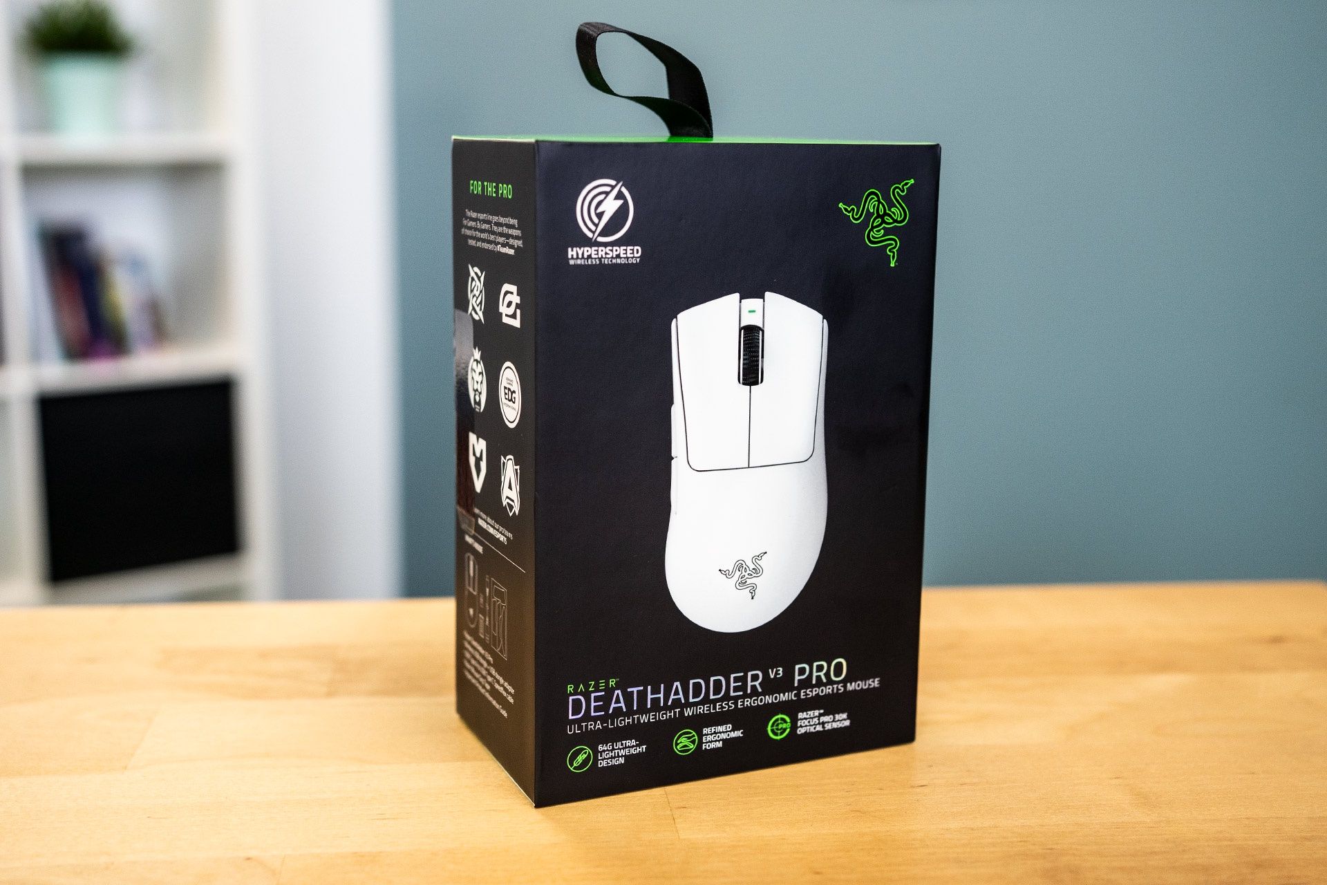 Razer DeathAdder V3 Pro - pudełko