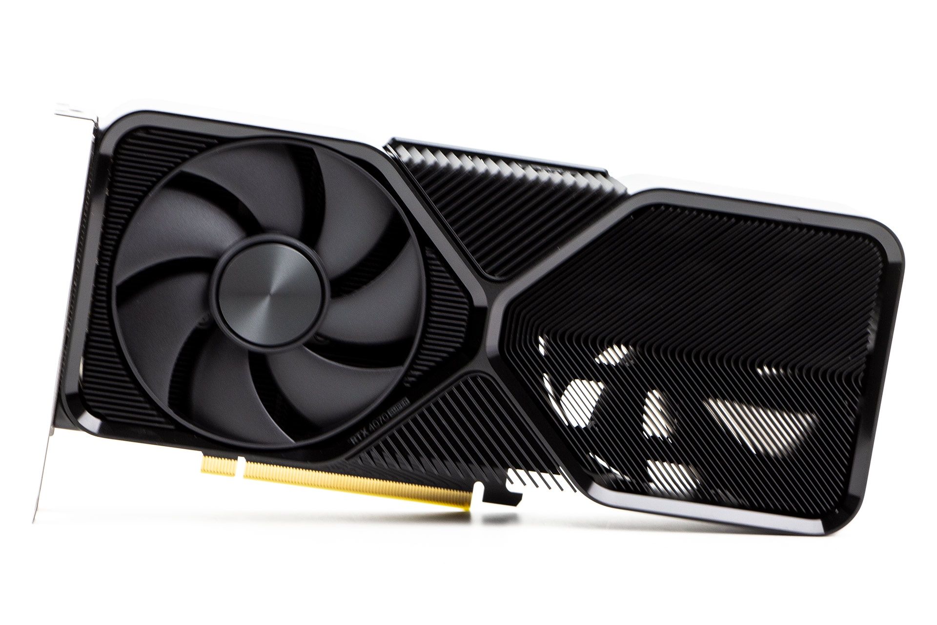 GeForce RTX 4070 Super Founders Edition - chłodzenie