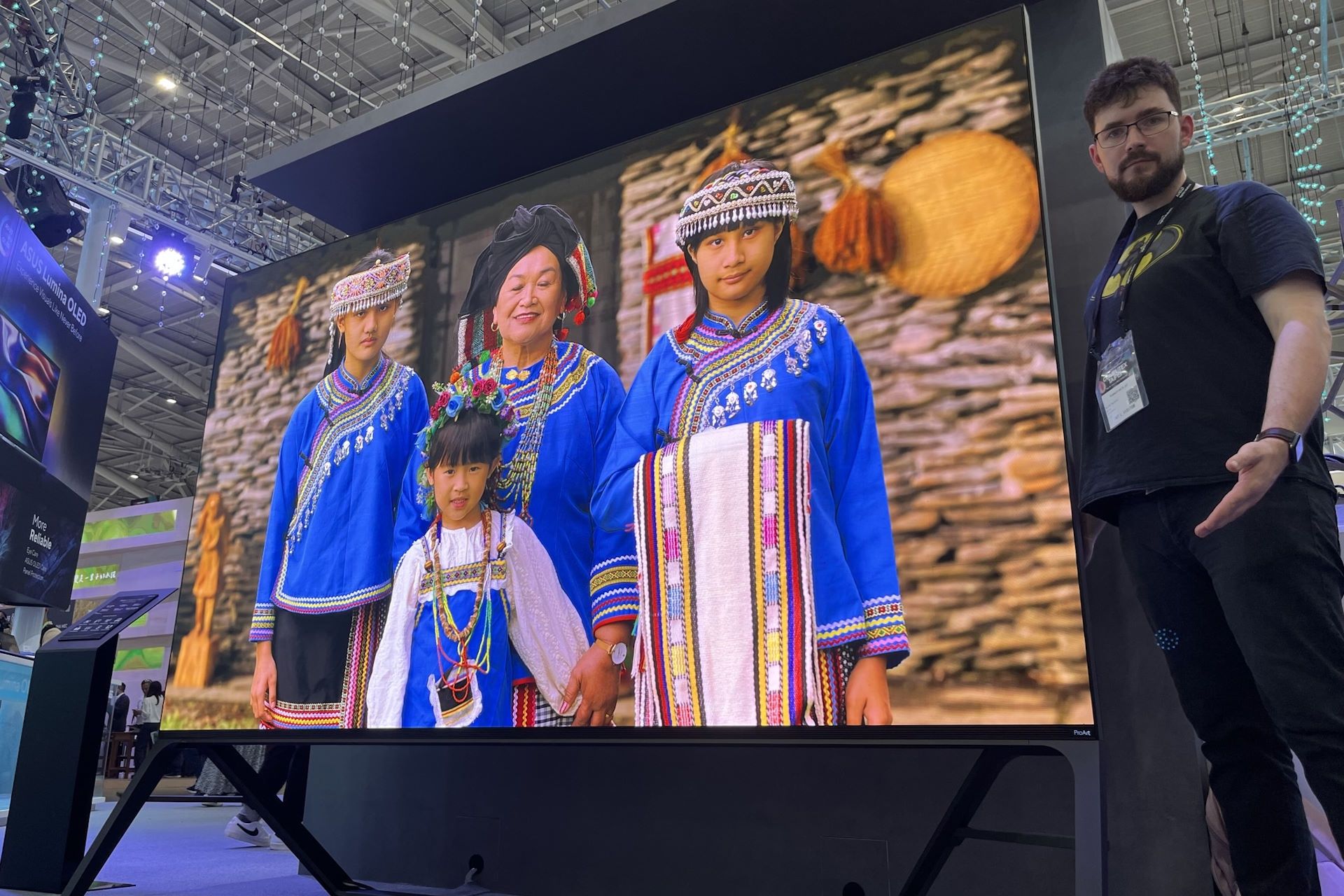 ASUS Computex 2023 - micro LED Pro ART 1