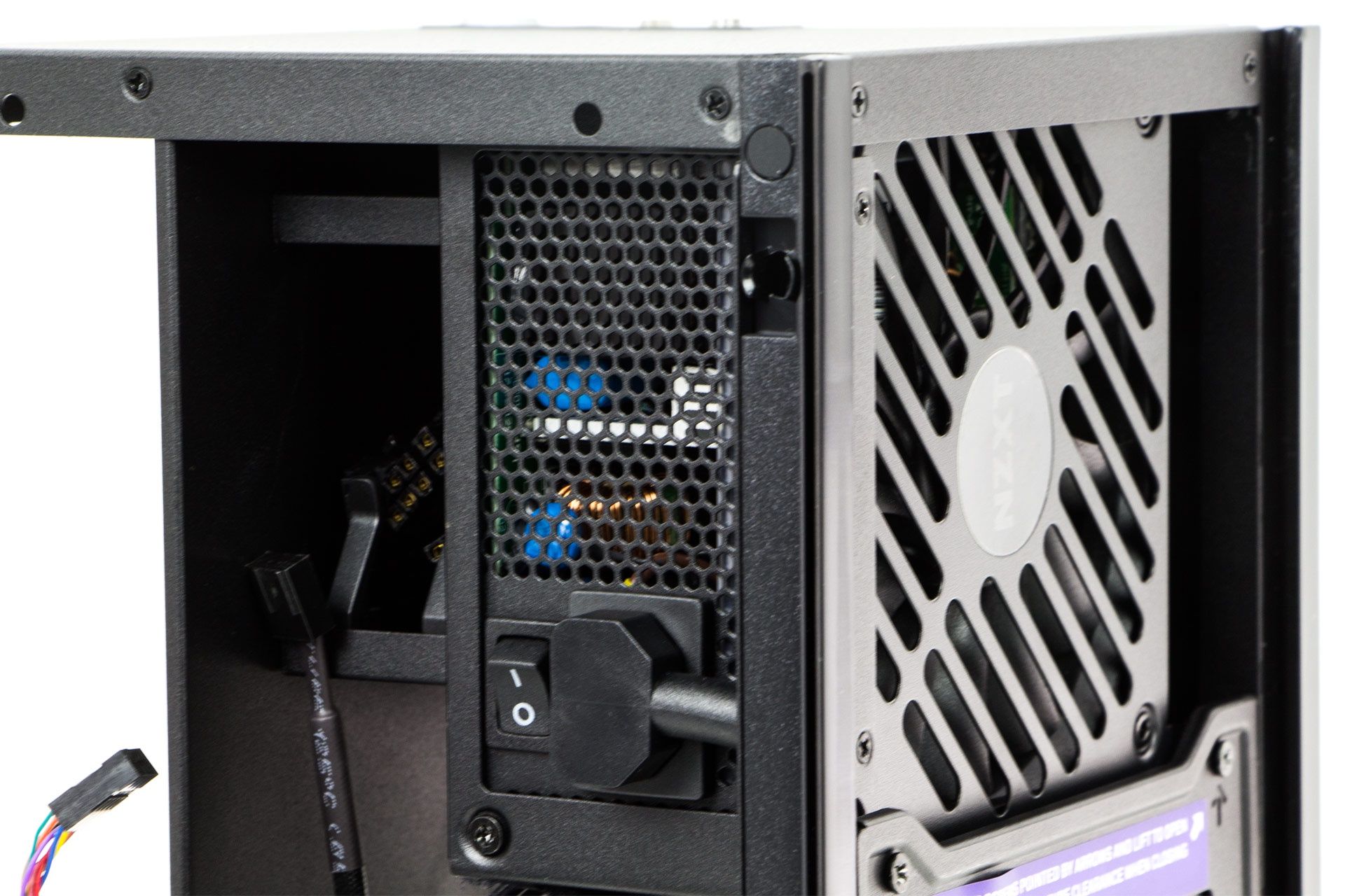 NZXT H1 - chłodzenie wodne AiO 140