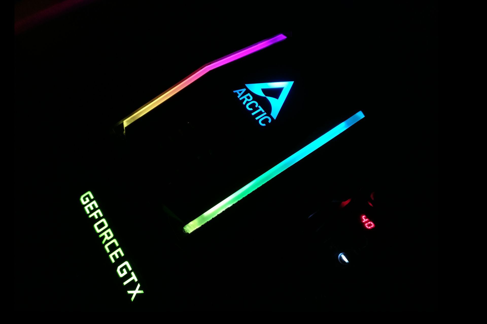Arctic Freezer 50 - podświetlenie LED