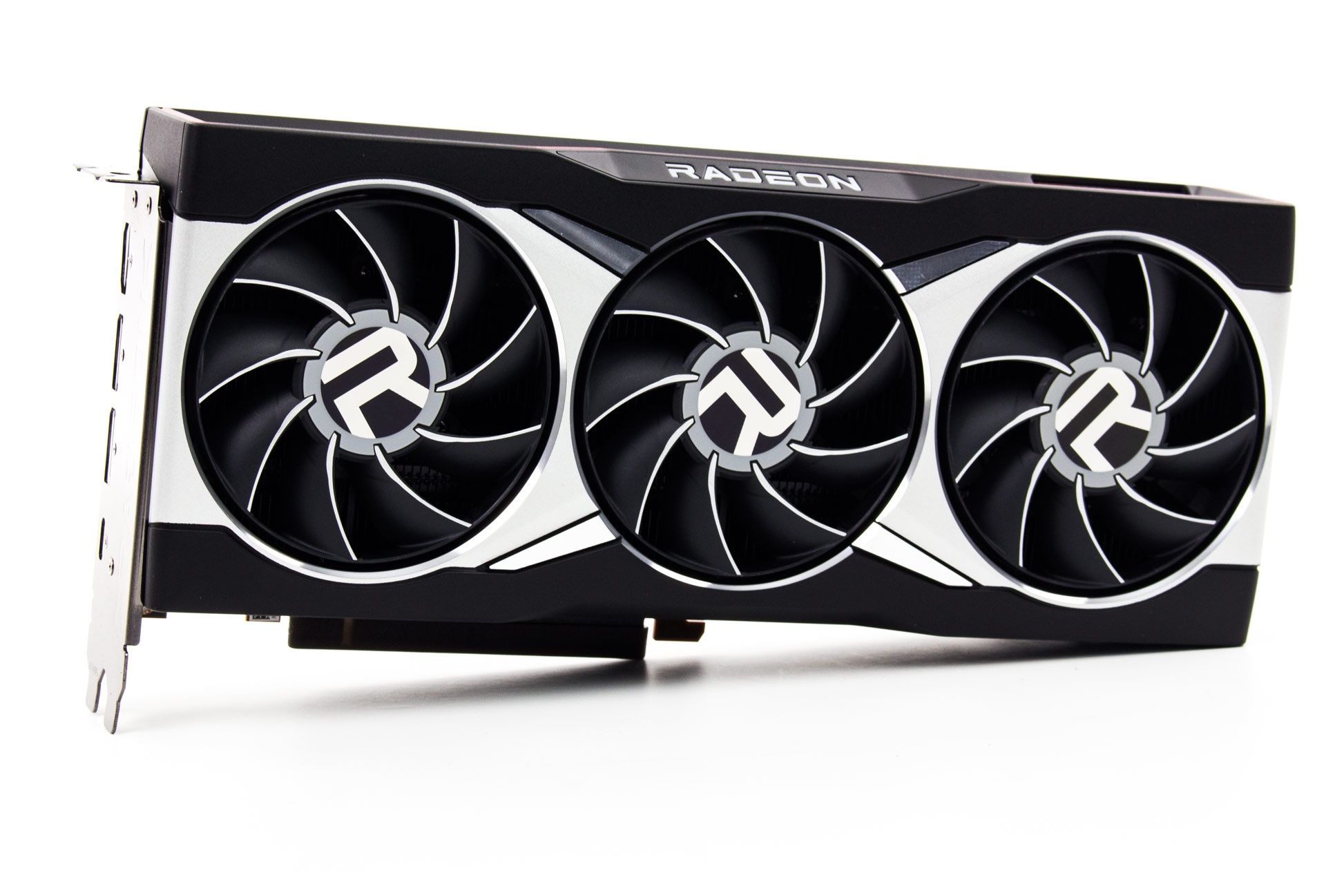 AMD Radeon RX 6900 XT - w całej okazałości