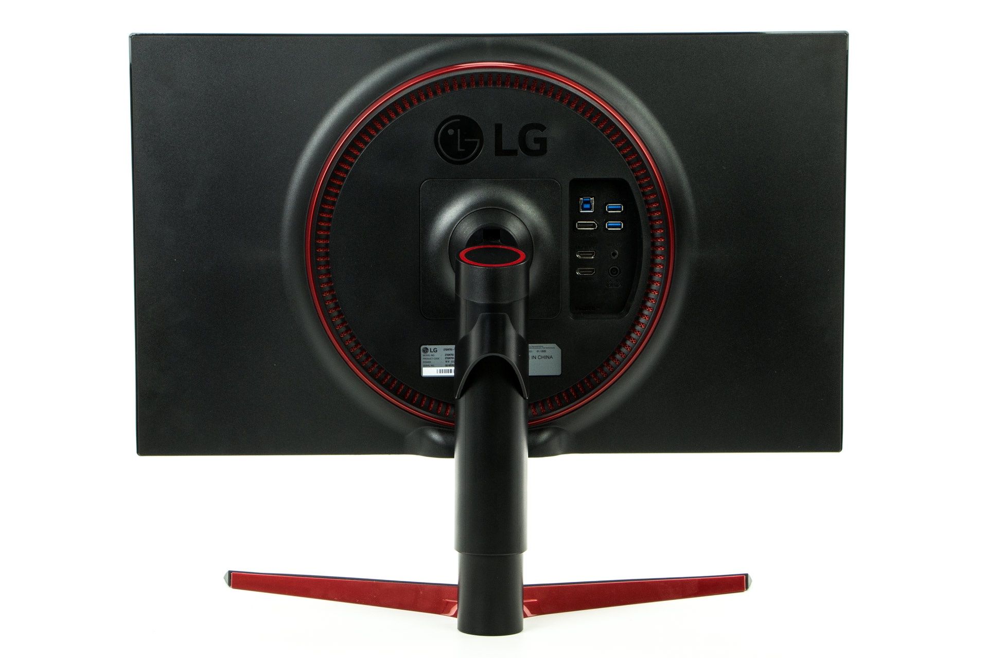 LG 27GN750-B - zdobienia widoczne z tyłu