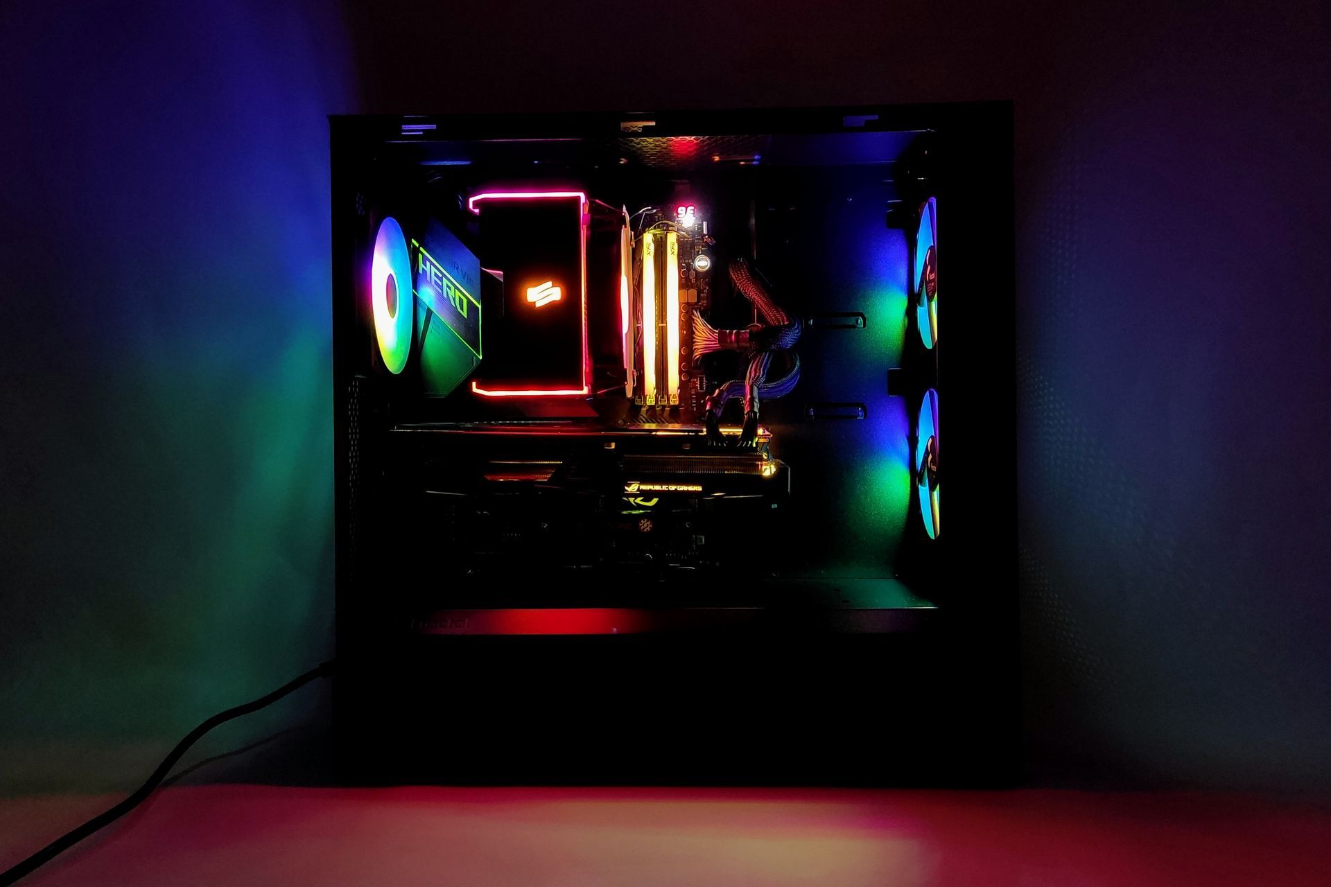 Fractal Design Pop Air RGB TG- podświetlenie obudowy