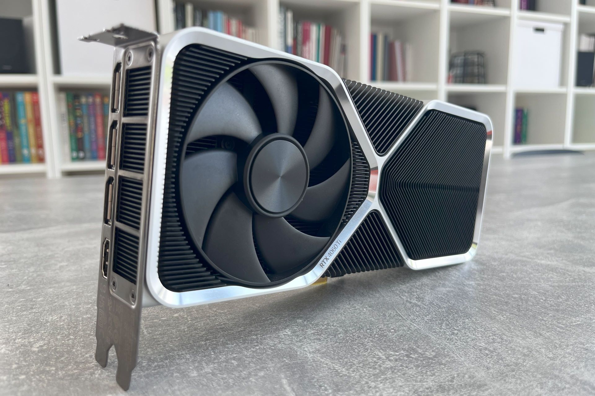 NVIDIA GeForce RTX 4060 Ti 8 GB Founders Edition - w pudełku
