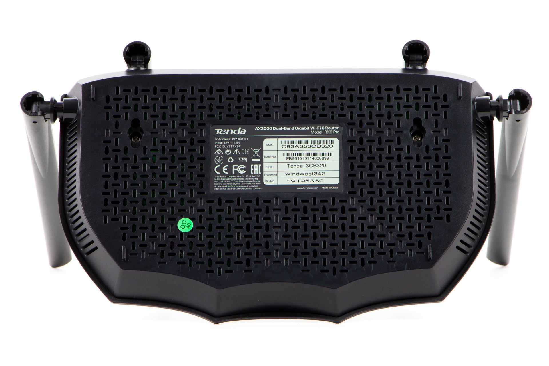 Tenda RX9 Pro - od spodu