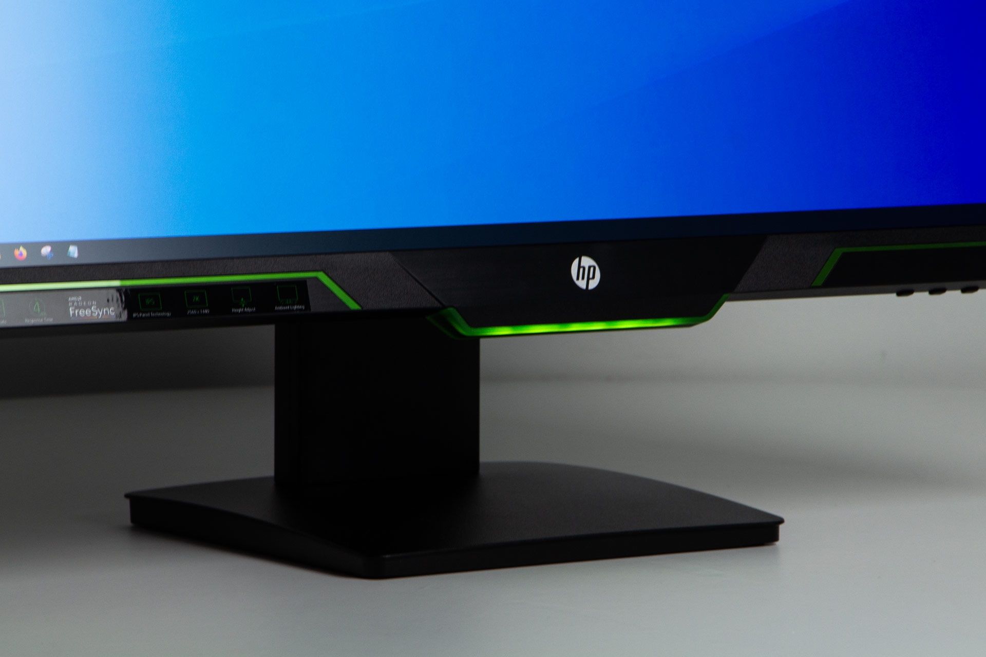HP X27i - Pasek LED