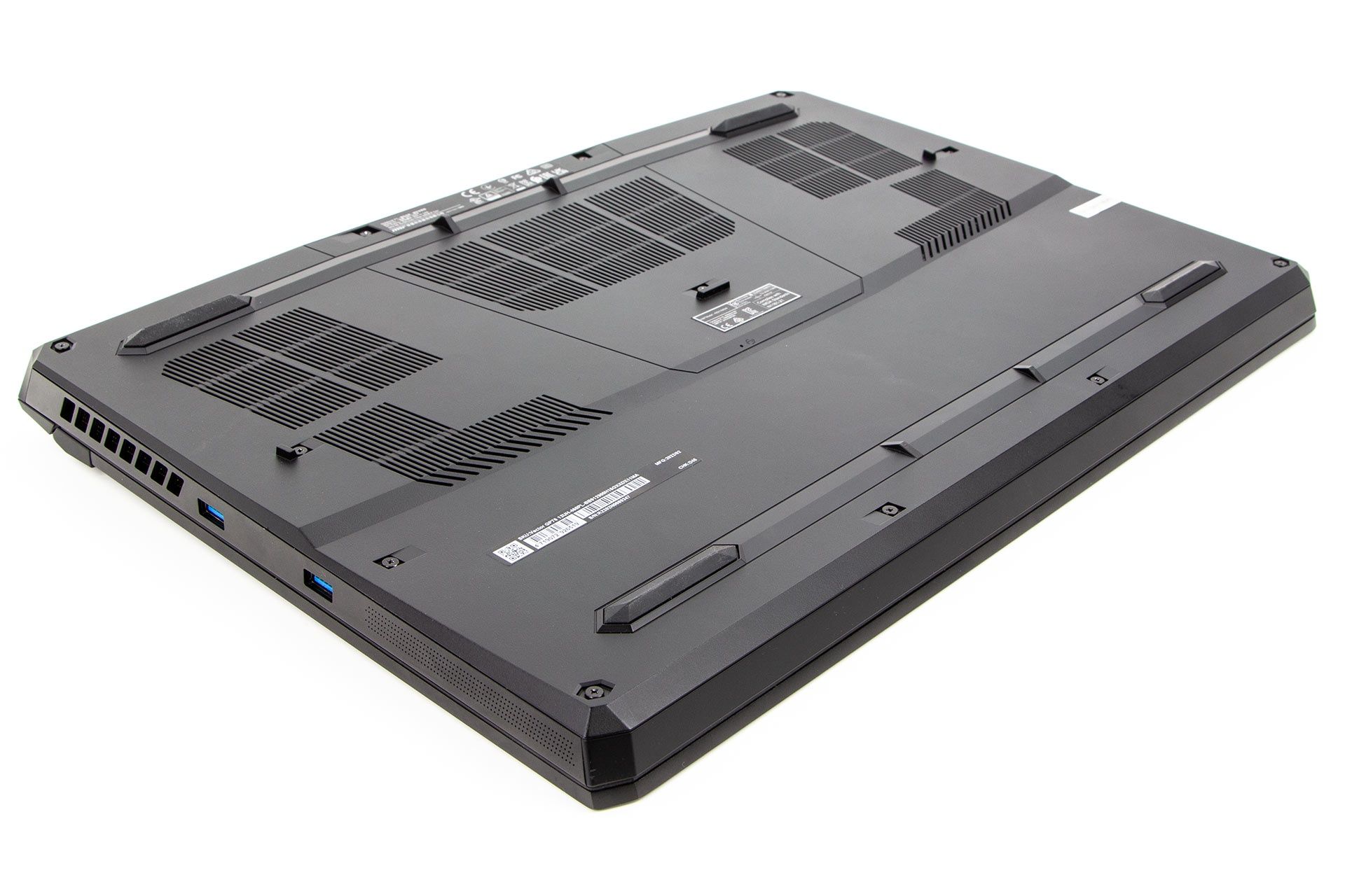 MSI Vector GP76 - spód