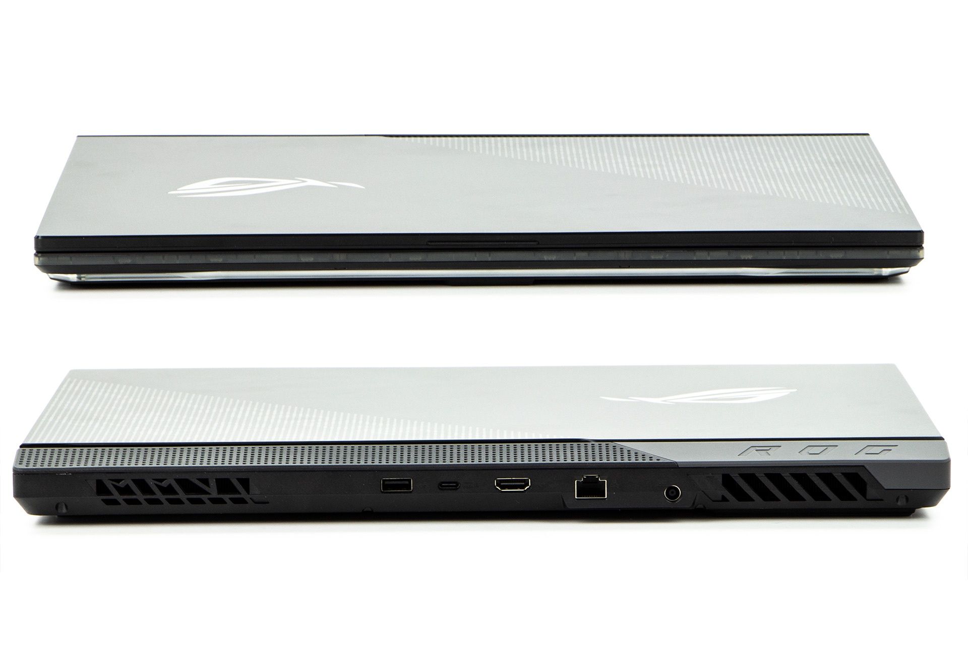 ASUS ROG Strix SCAR 17 G733QS-HG156T - zamknięty
