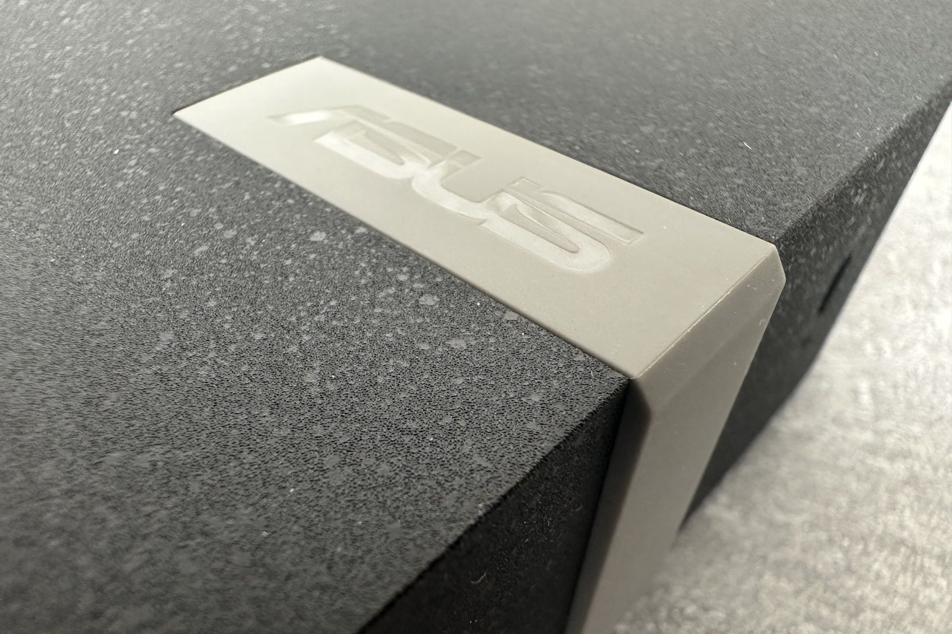 ASUS Chromebox 5 - logo ASUS