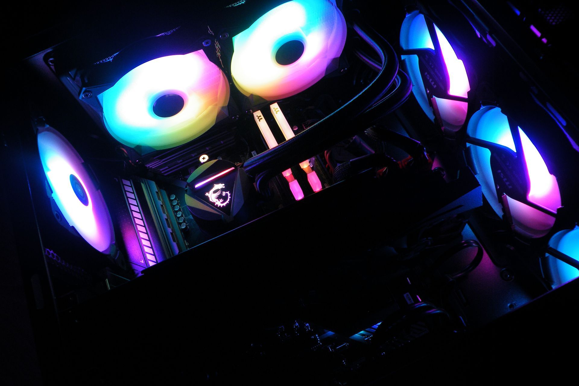 MSI MPG Sekira 100R