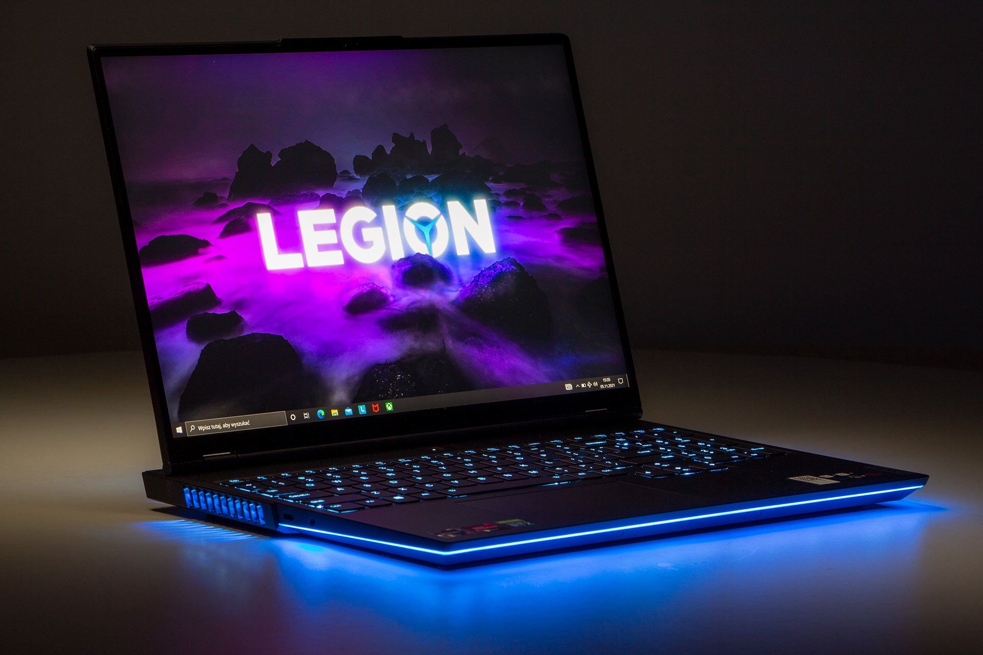 Lenovo Legion 7 z 2021 roku - dodatkowe podświetlenie RGB