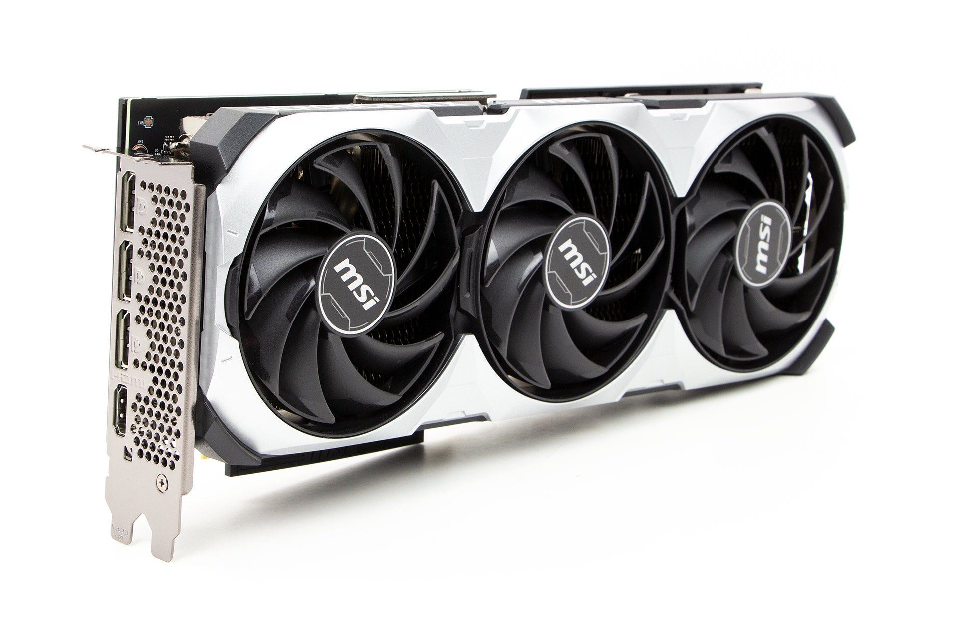 MSI GeForce RTX 4070 Ti Super Ventus 3X - z profilu