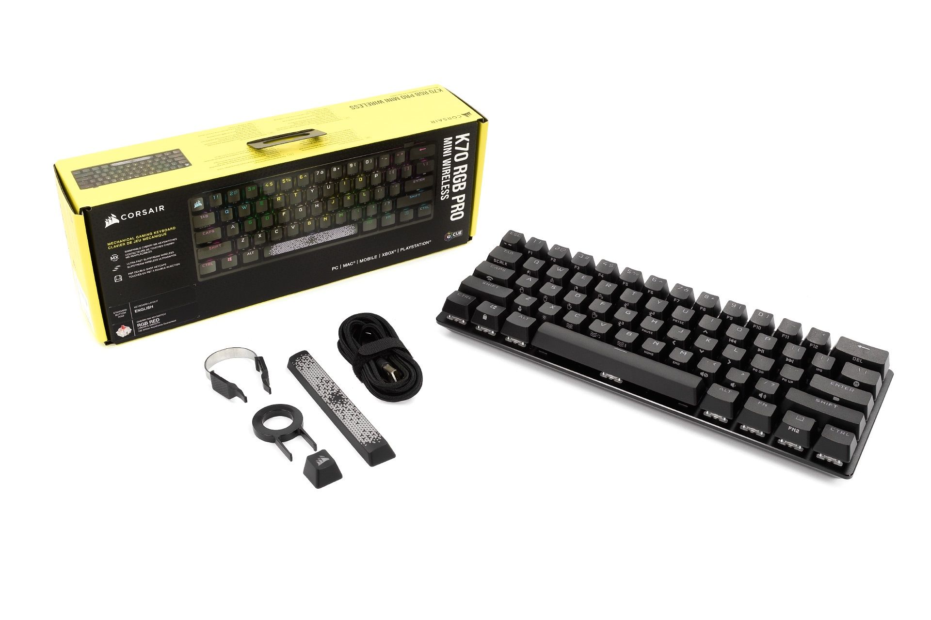 Corsair K70 RG Pro Mini Wireless - zawartość pudełka