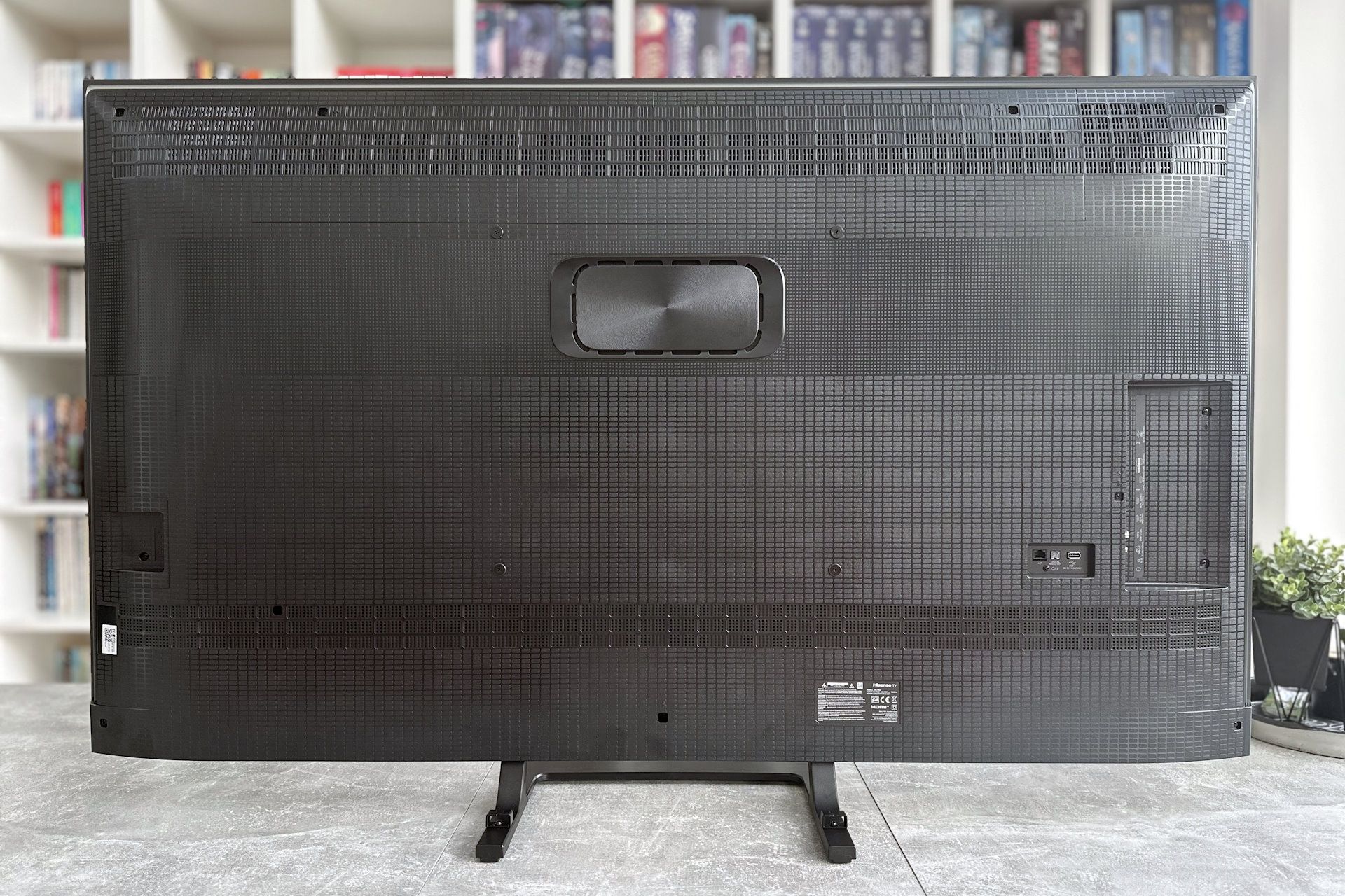 Hisense ULED 65U78Q - od tyłu