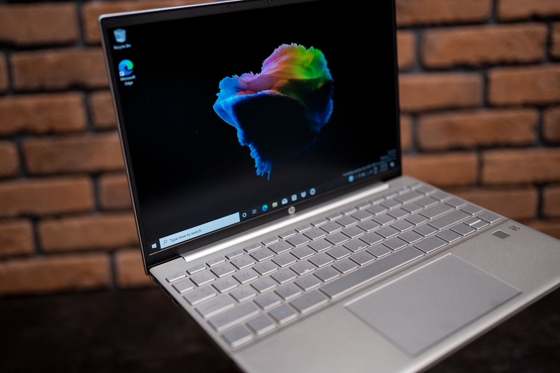 HP Pavilion Aero 13 bardzo lekki