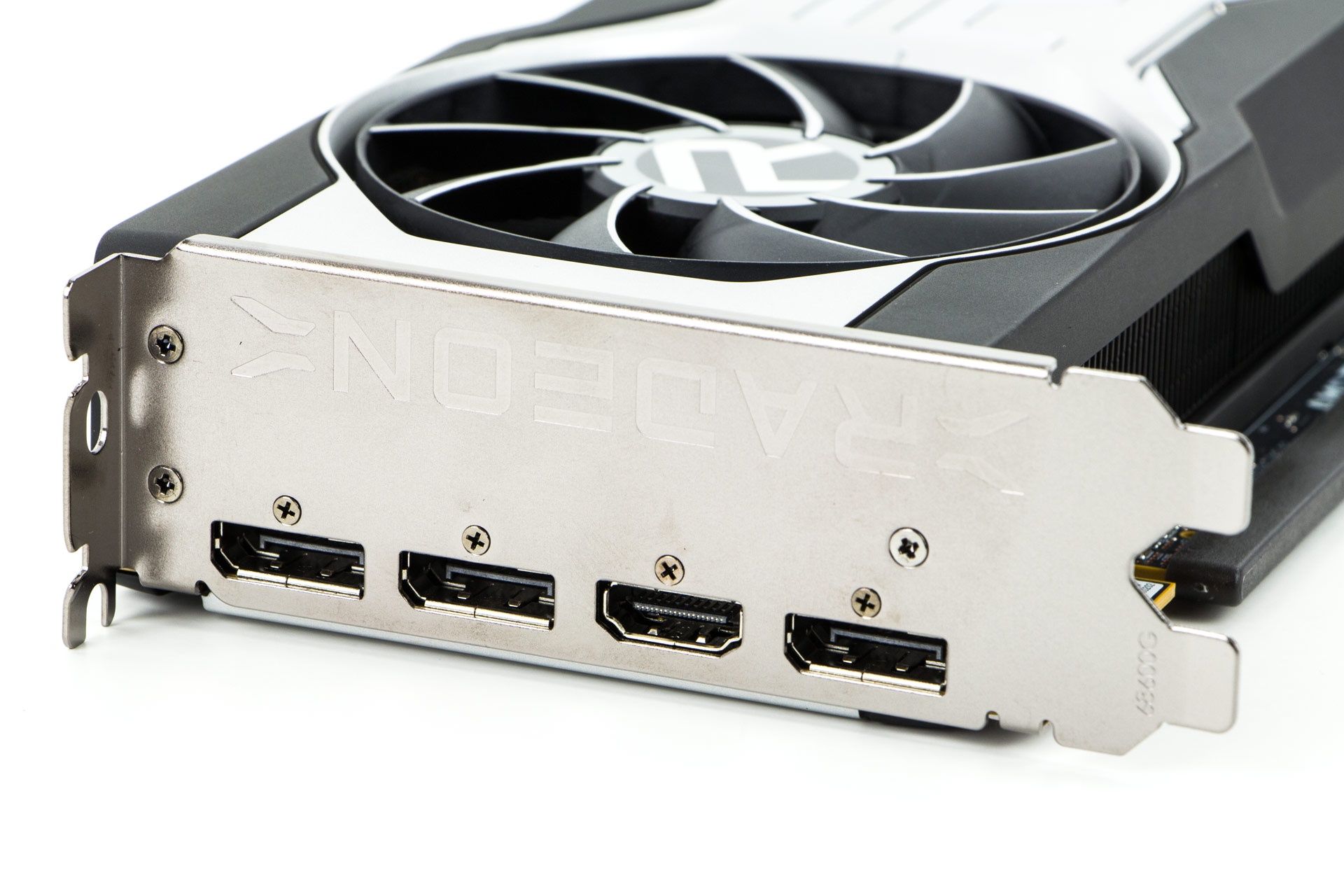AMD Radeon RX 6700 XT - porty