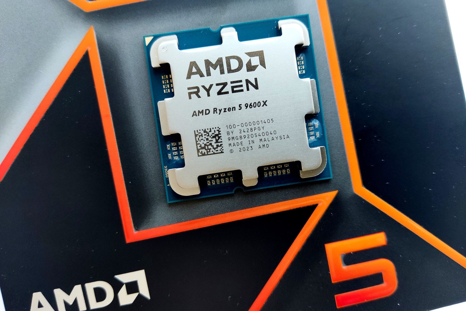Procesor AMD Ryzen 5 9600X
