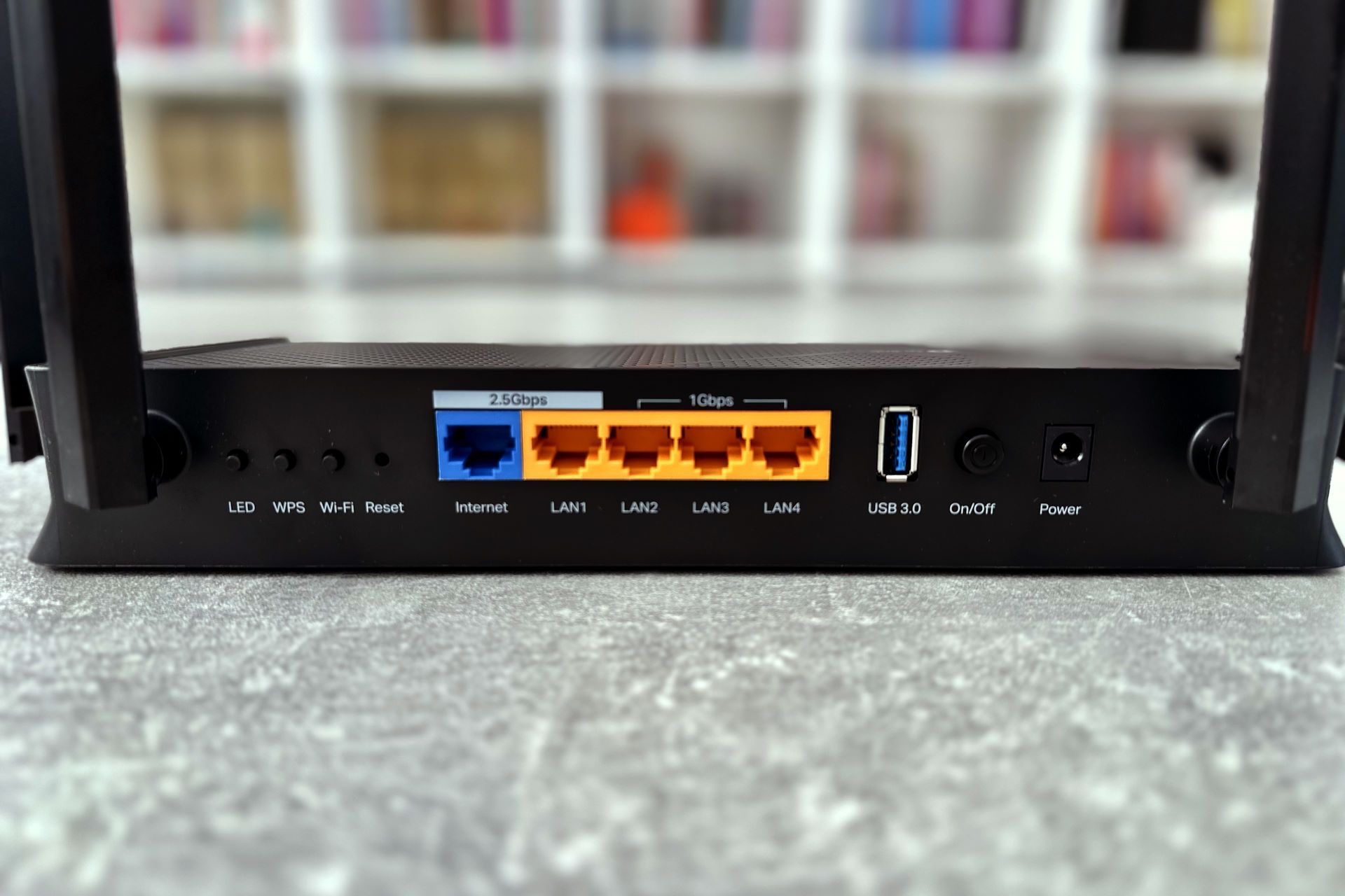 TP-Link Archer BE230 - złącza