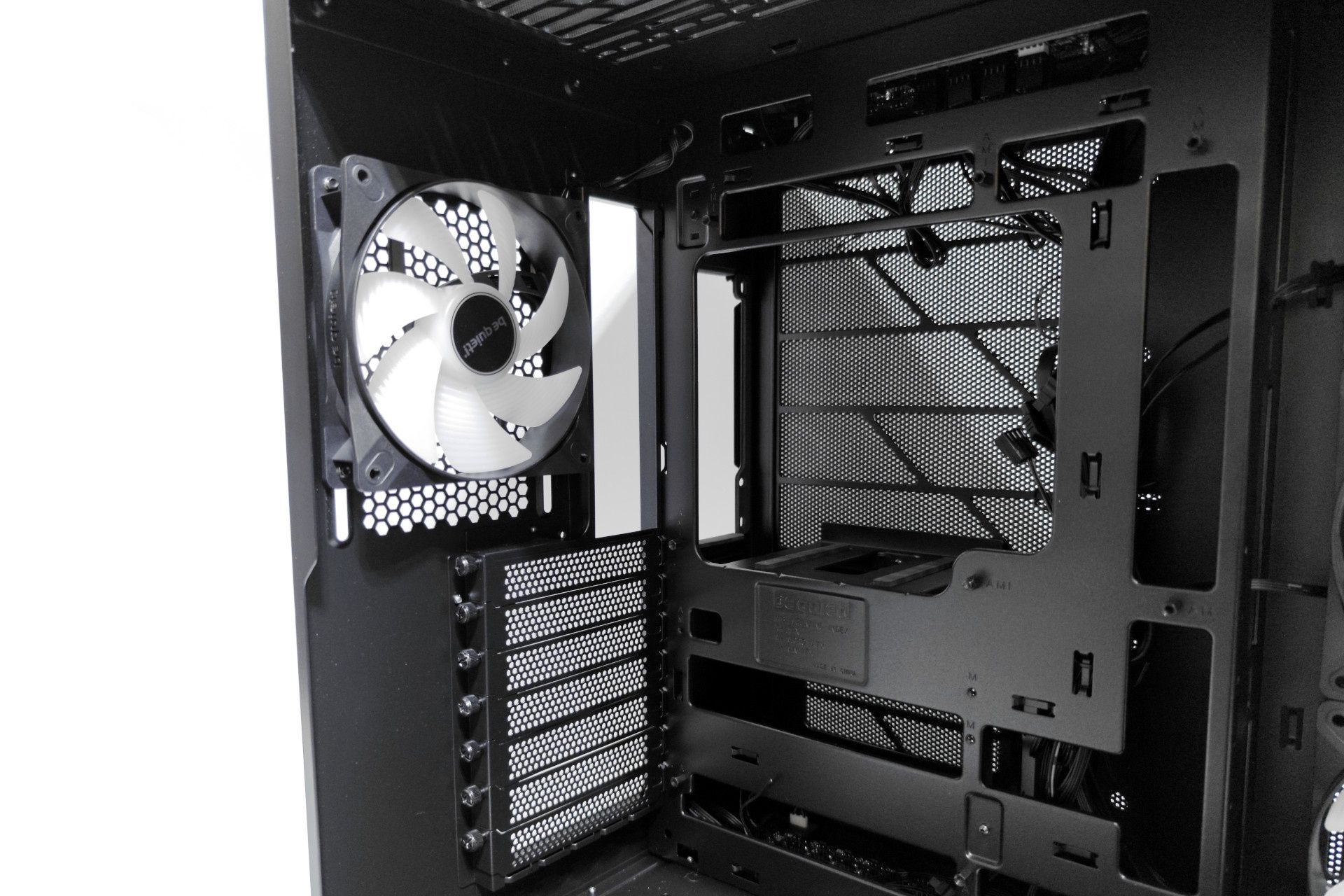 be quiet! Light Base 600 LX