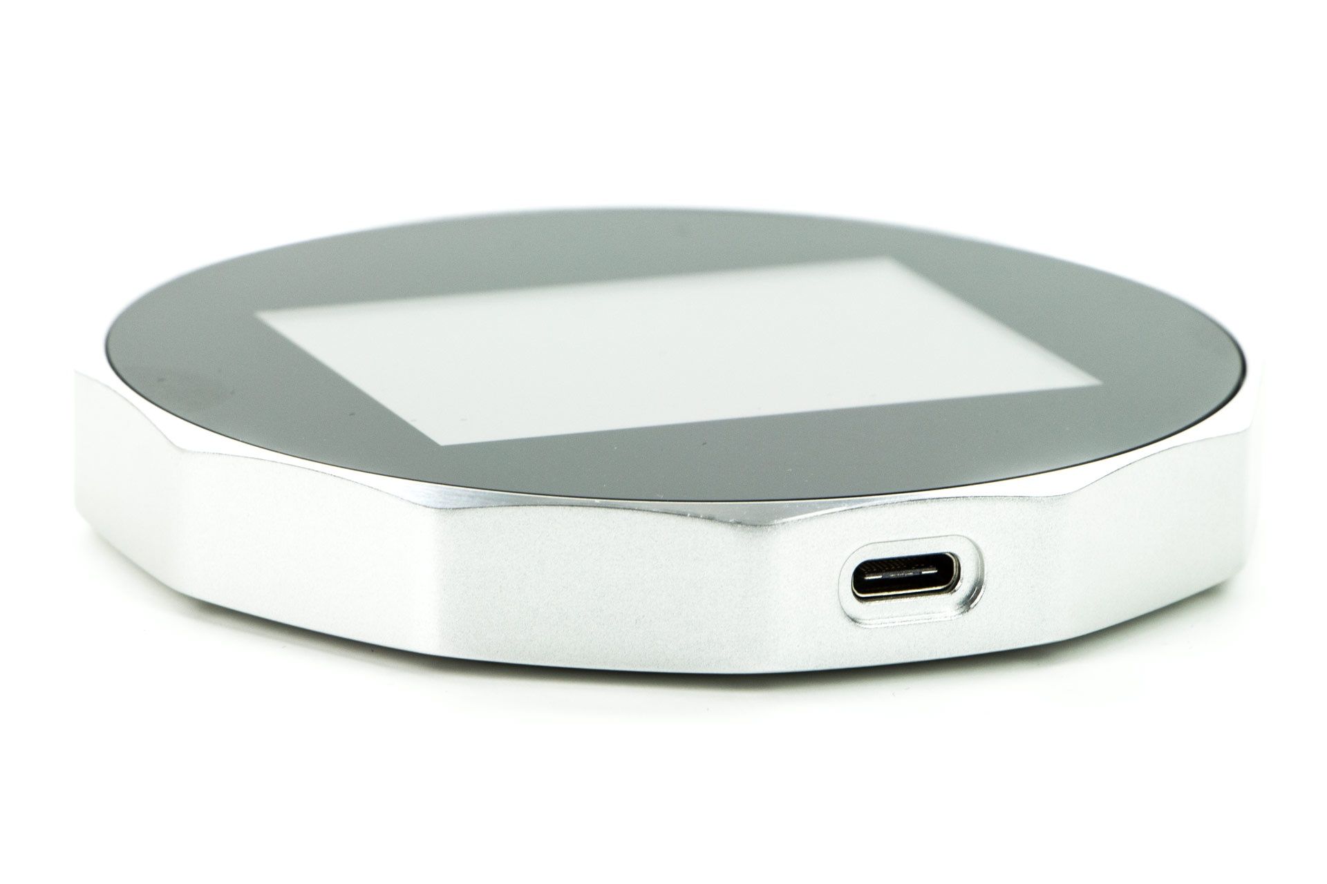 SecuX Stone V20 - port USB typu C