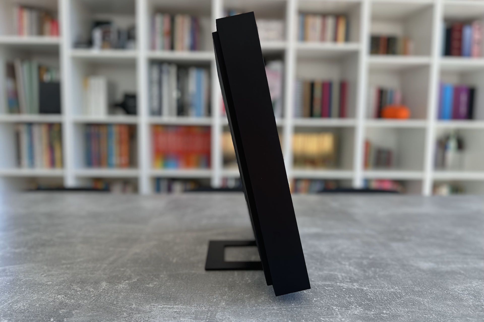Samsung Music Frame - z boku