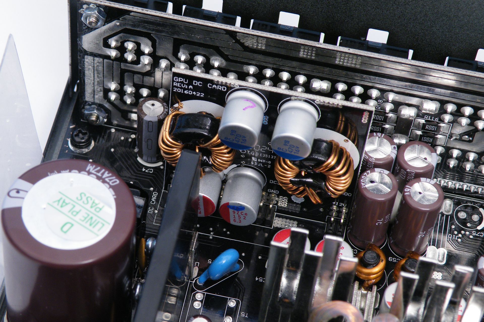 MSI MPG A750GF - strona pierwotna