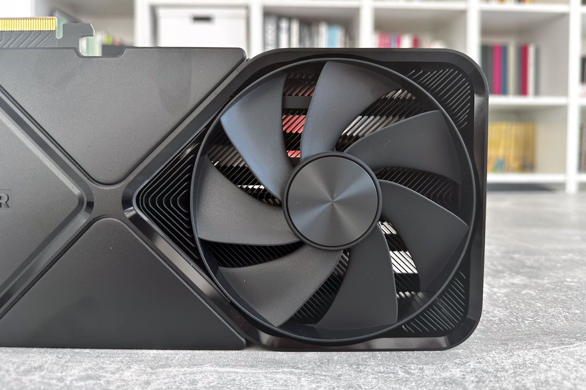 NVIDIA GeForce RTX 4080 Super Founders Edition - chłodzenie
