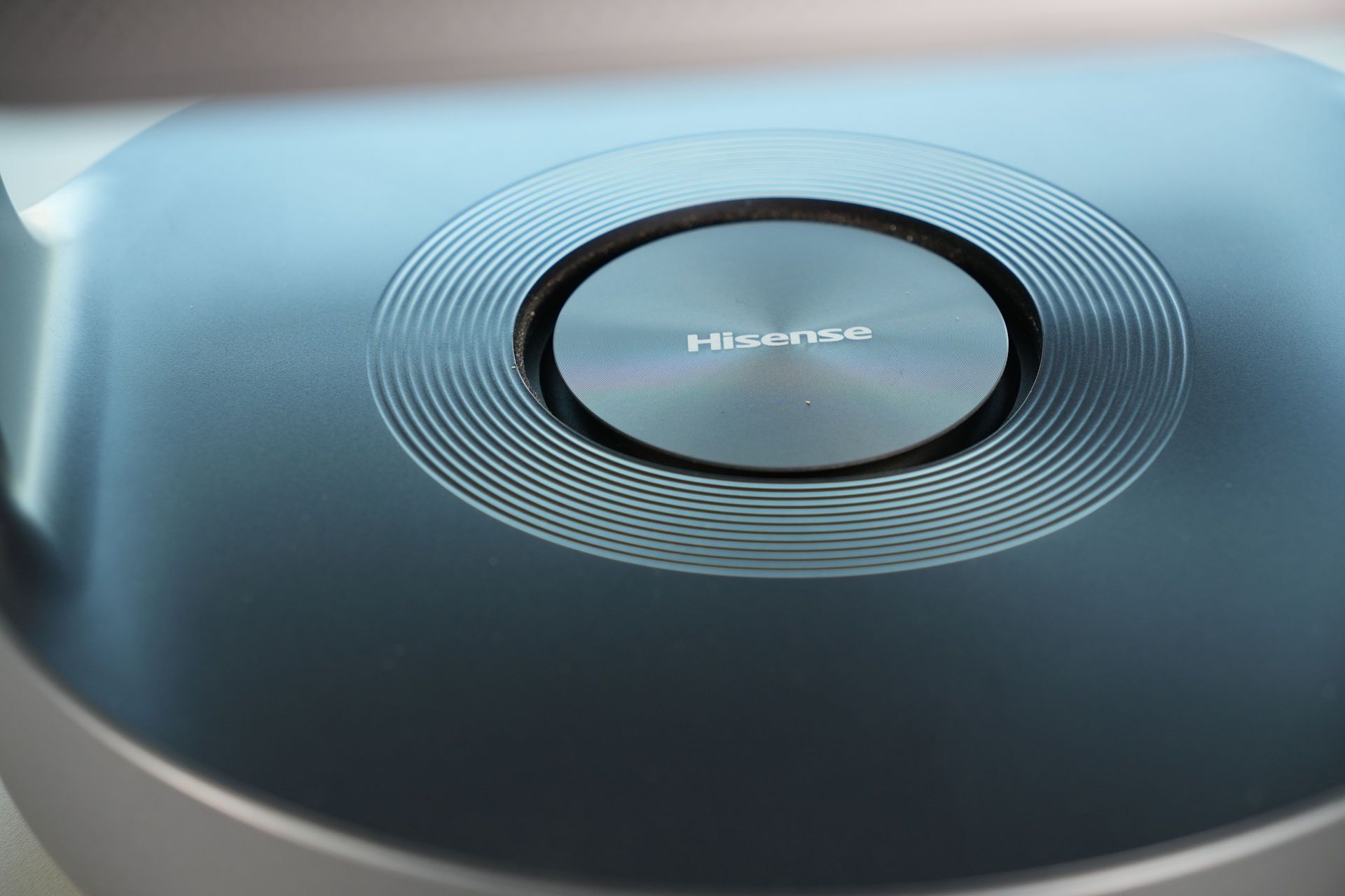 Hisense C2 Ultra - głośnik