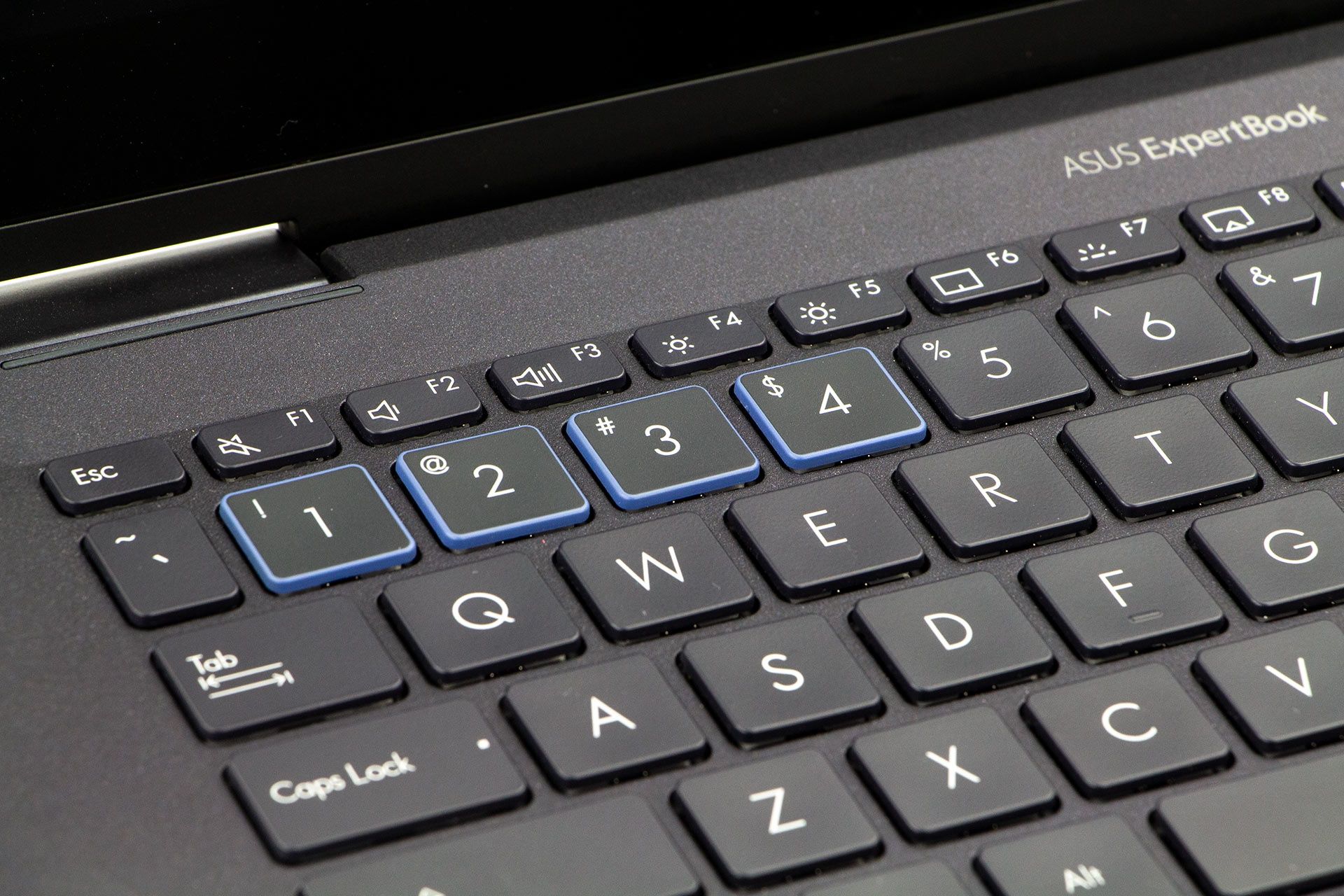 ASUS ExpertBook B7 Flip - klawisze