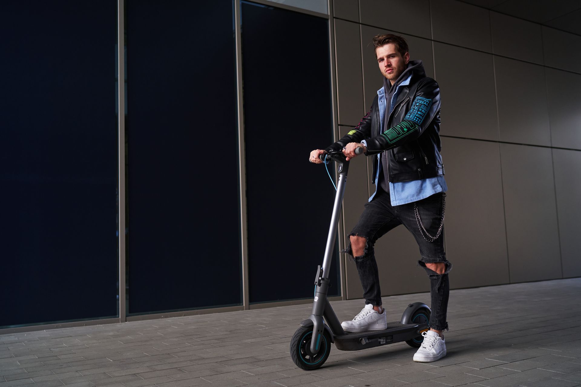 Motus Scooty 10