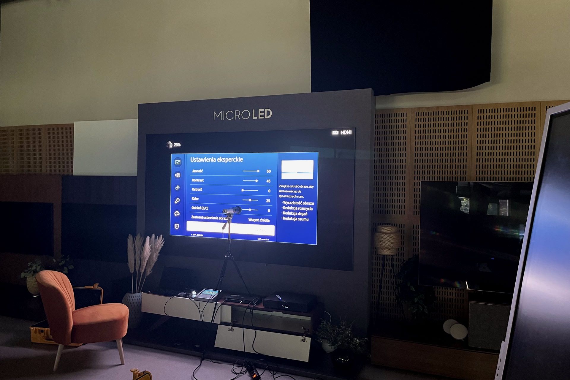 Samsung MICRO LED 110 -