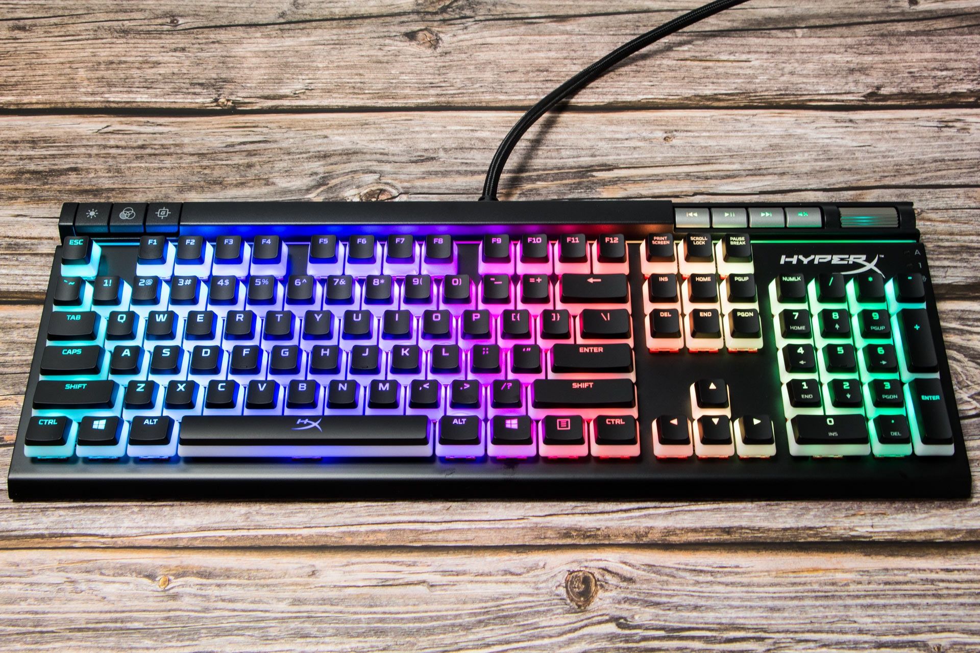 HyperX Alloy Elite  - kolorowe podświetlenie